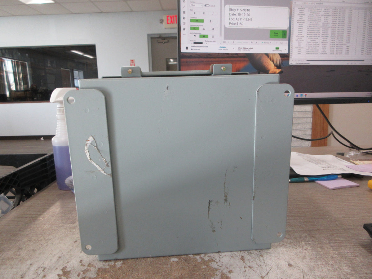 Cooper B-Line Type 12/13 Enclosure 10106-12CHC Size: 10"x10"x6 New Surplus
