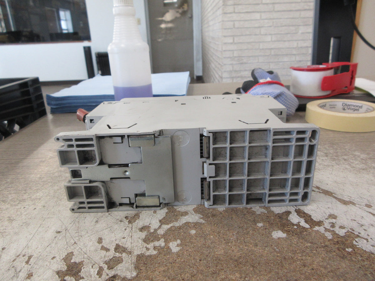 Allen-Bradley SMC-3 Soft Starter 150-C60NBD Ser. B FRN: 2.10 75HP 104A Used