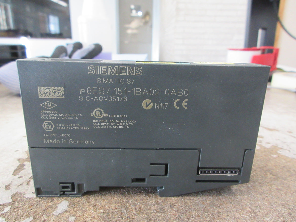 Siemens Simatic S7 ET 200S Profibus-DP Interface Module 6ES7 151-1BA02-0AB0 Used