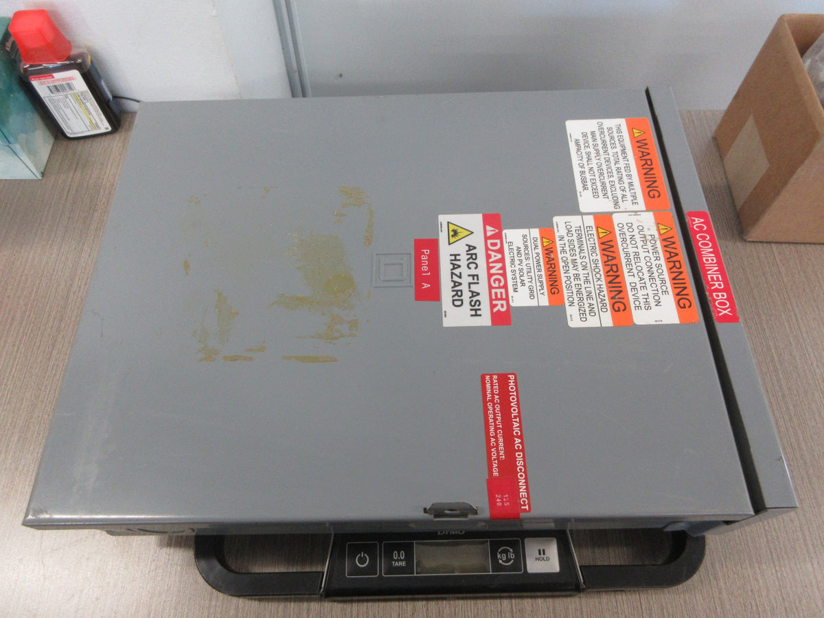 Square D Homeline 3R Load Center 125A Main Breaker 12-Slot Used