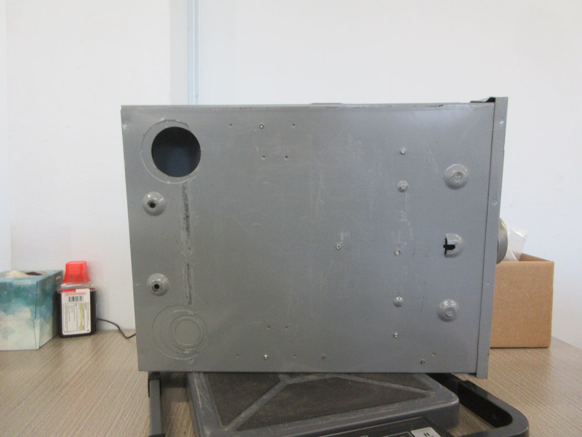 Square D Homeline 3R Load Center 125A Main Breaker 12-Slot Used
