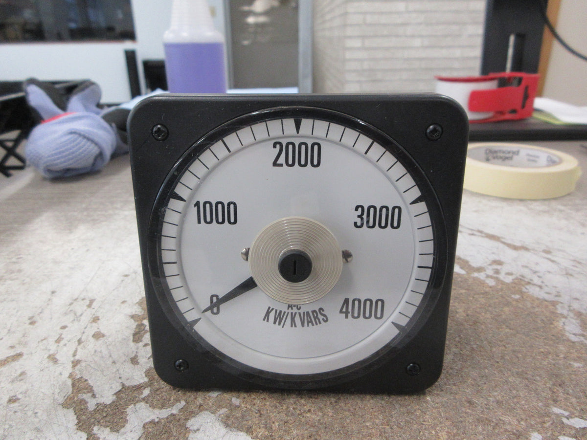 Crompton AC KW/KVAR Meter 007-05AA-FA**-SN Range: 0-4000 KW/KVAR Used