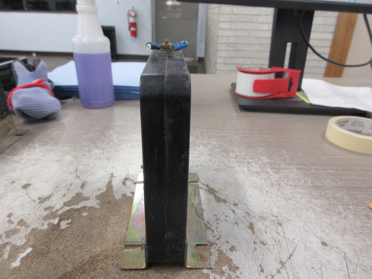 Kato Current Transformer 858-40568-80 Ratio 1500:5A Used