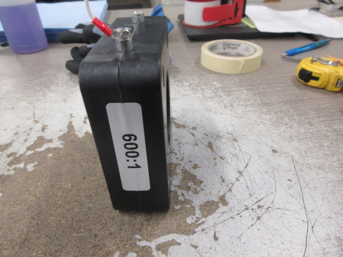 Square D Current Transformer 74R-601-002 Ratio 600:1A 600V 50-400Hz Used