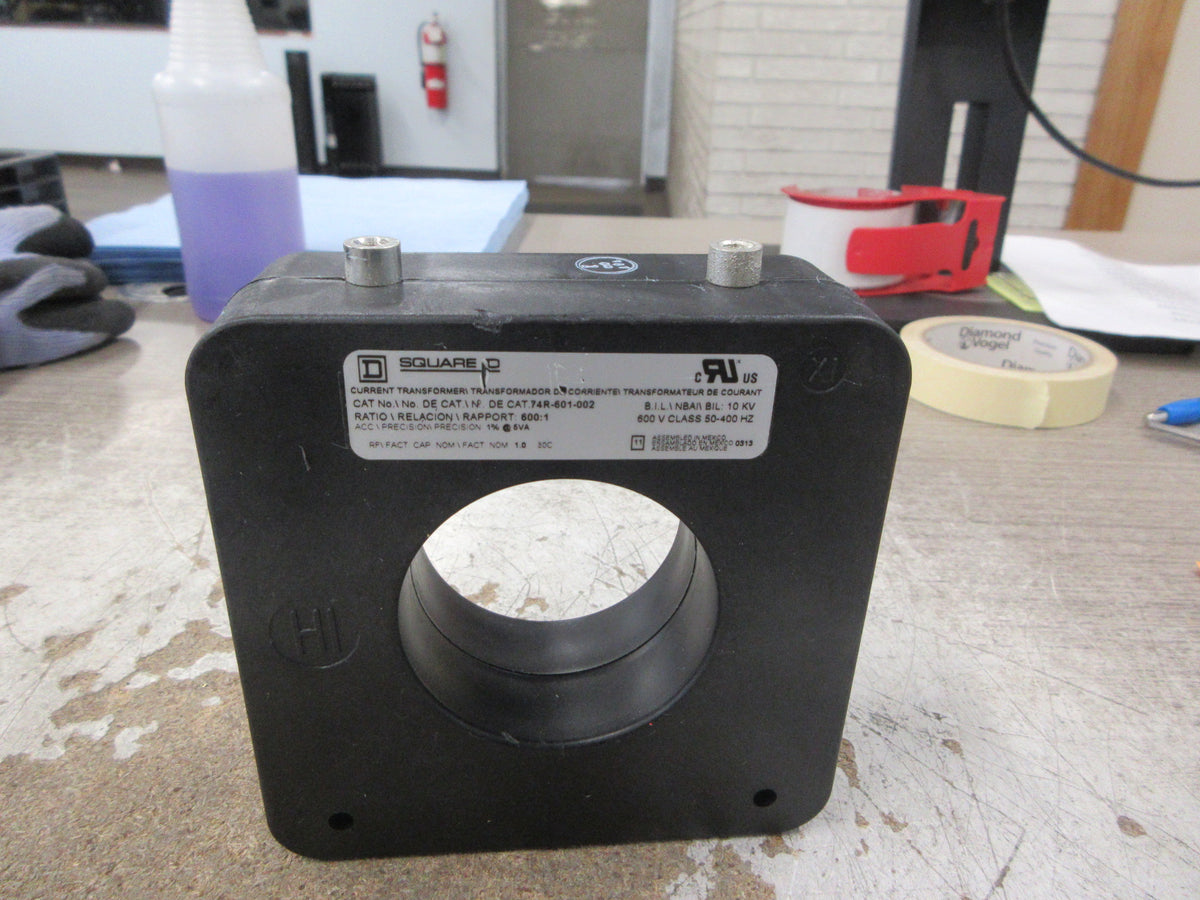 Square D Current Transformer 74R-601-002 Ratio 600:1A 600V 50-400Hz Used