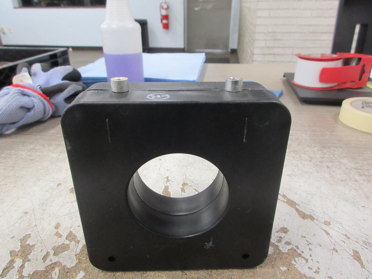 Square D Current Transformer 74R-601-002 Ratio 600:1A 600V 50-400Hz Used