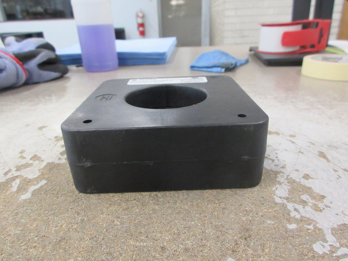 Square D Current Transformer 74R-601-002 Ratio 600:1A 600V 50-400Hz Used