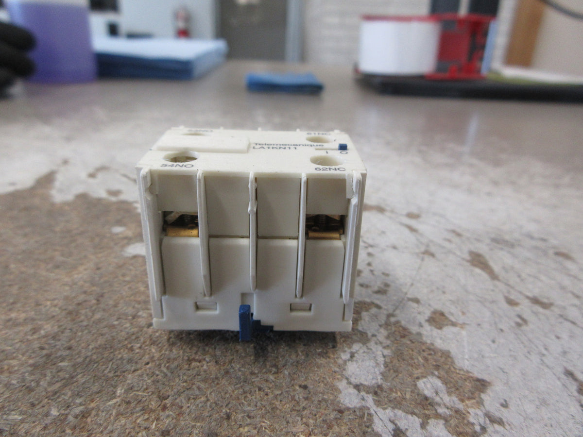 Telemecanique Aux Contact Block LA1KN11 Used