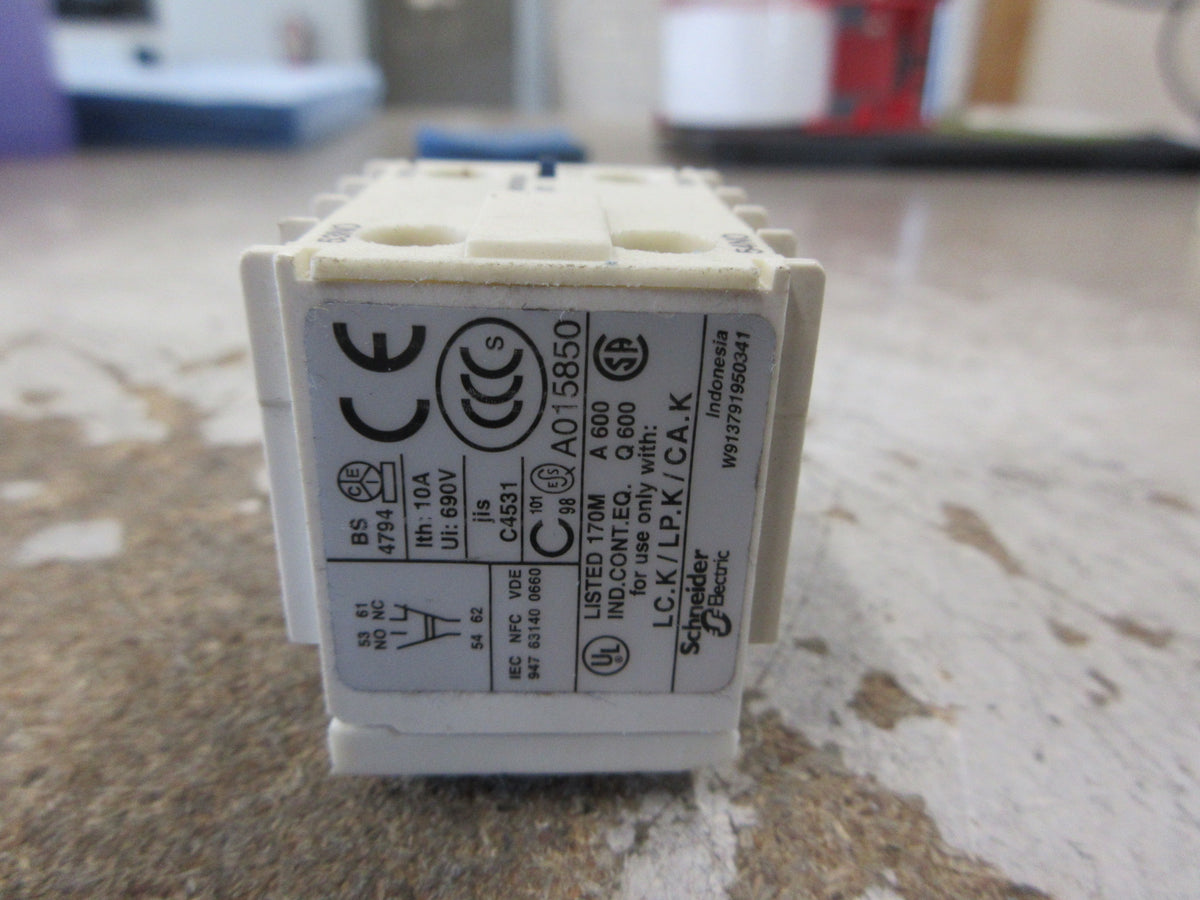 Telemecanique Aux Contact Block LA1KN11 Used