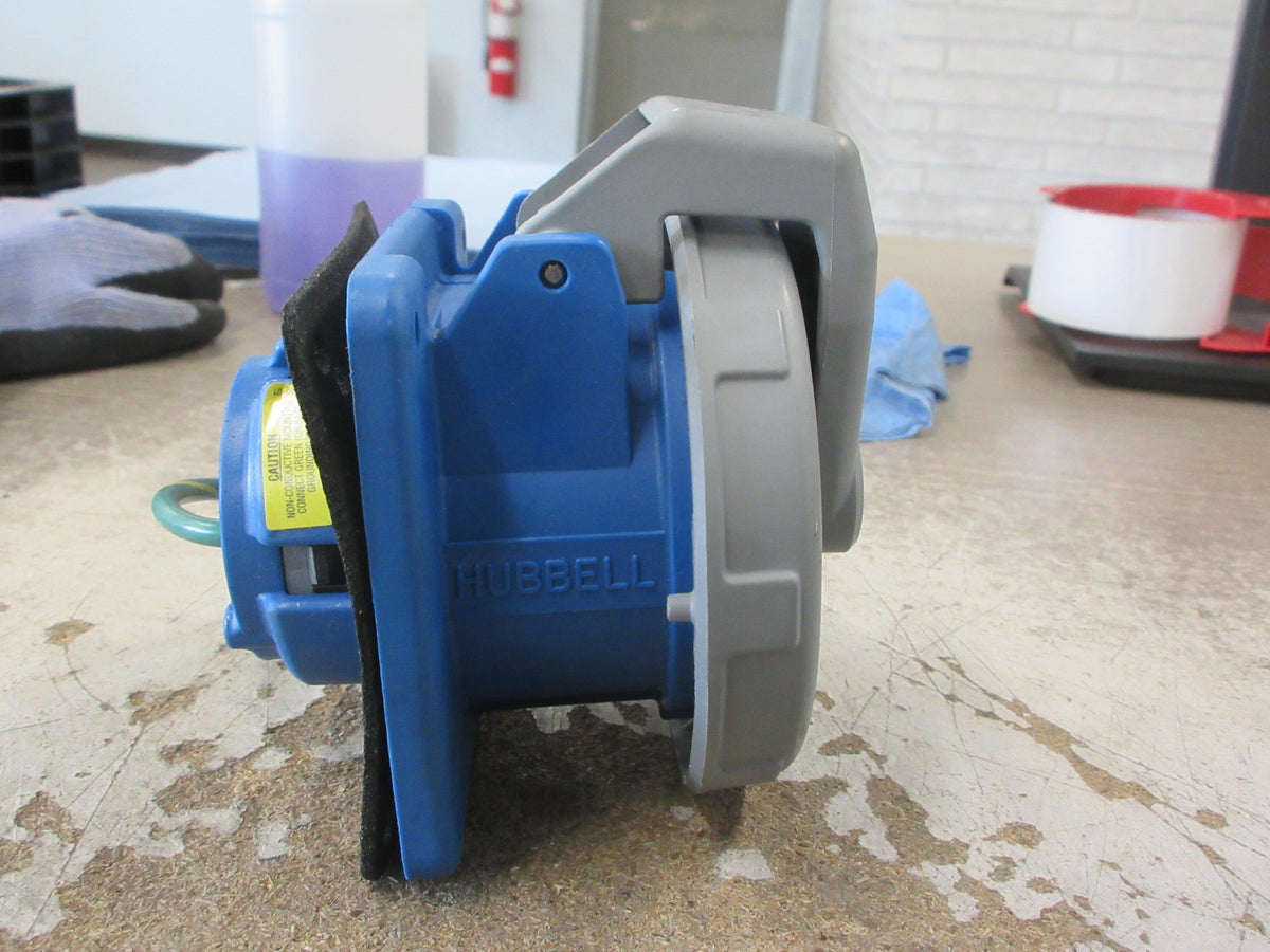 Hubbell Receptacle 530R9W 30A 120/208V 3Ph Used