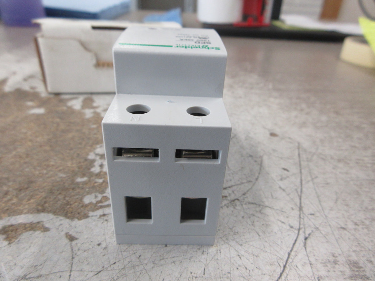 Schneider Electric Surge Protective Device 12727 120V 50/60Hz New Surplus