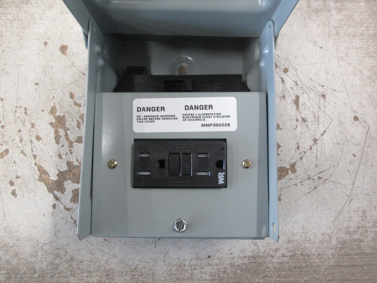 Midwest Electric 3R Combination Enclosed Switch/Power Outlet New Surplus