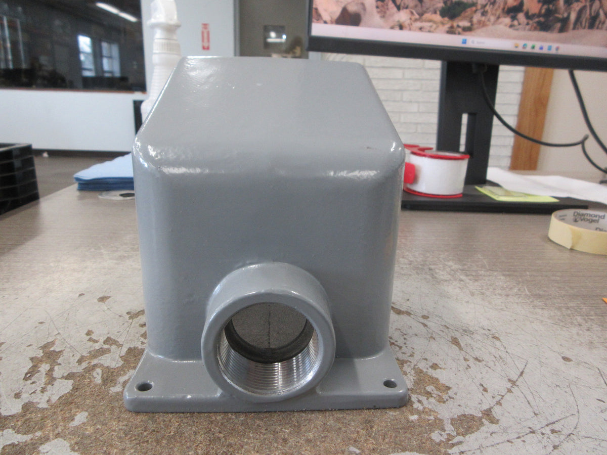 Hubbell Angle Back Box BB1001W 100A Devices Aluminum 1 1/2" Hub New Surplus