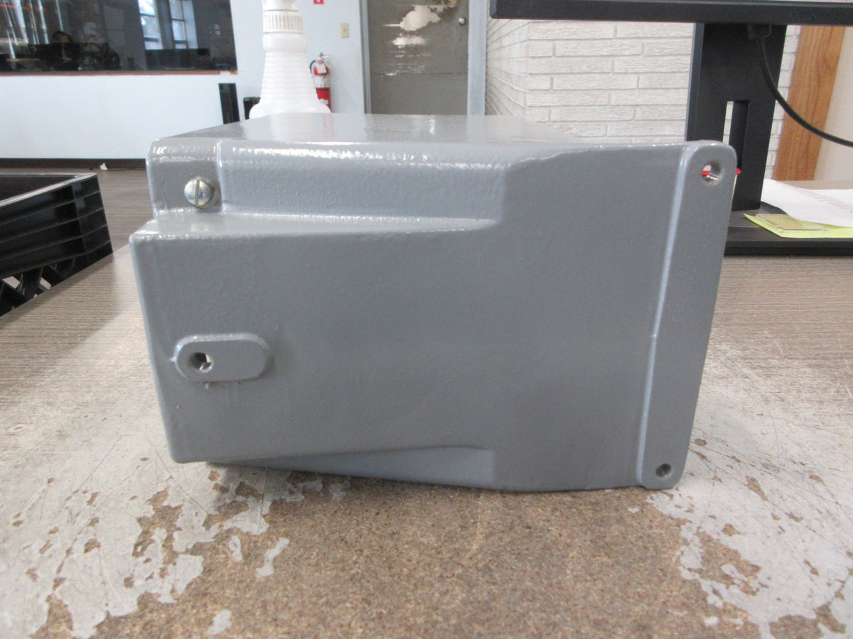 Hubbell Angle Back Box BB1001W 100A Devices Aluminum 1 1/2" Hub New Surplus