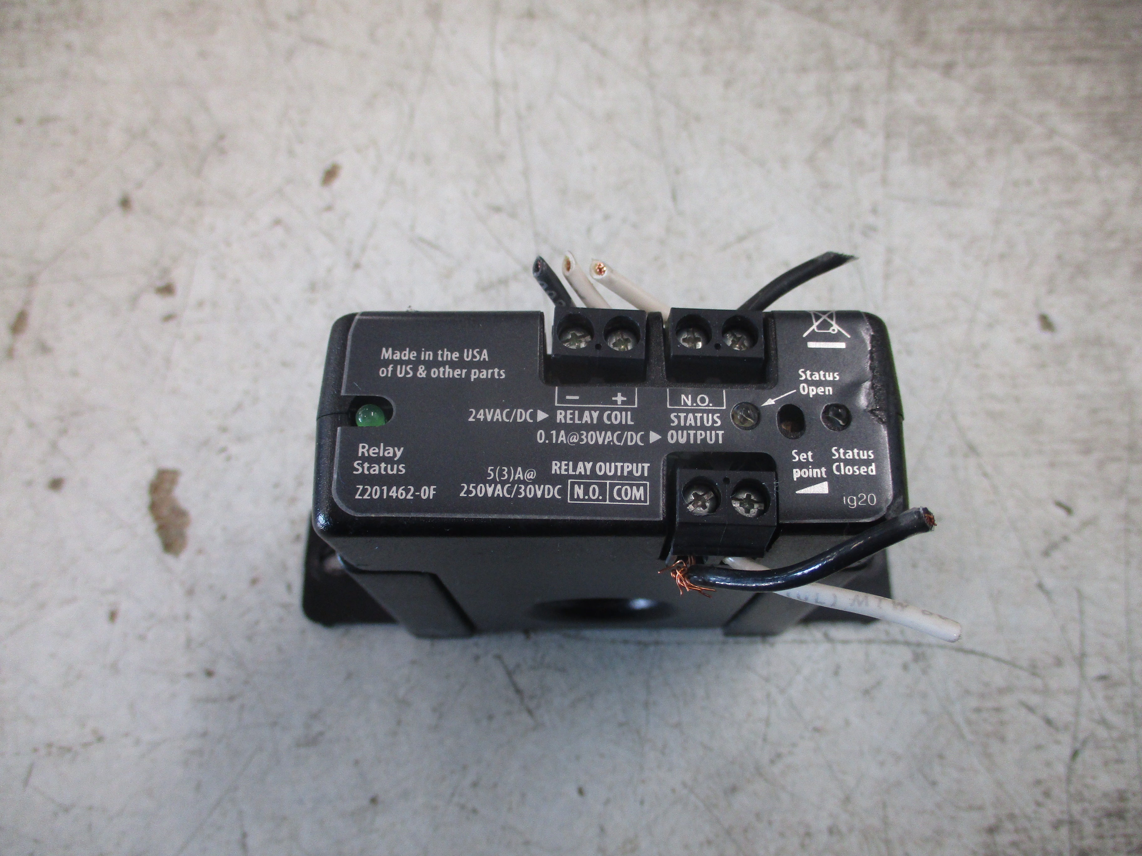 Veris Hawkeye 735 Current Switch H735 135A Sensed Used