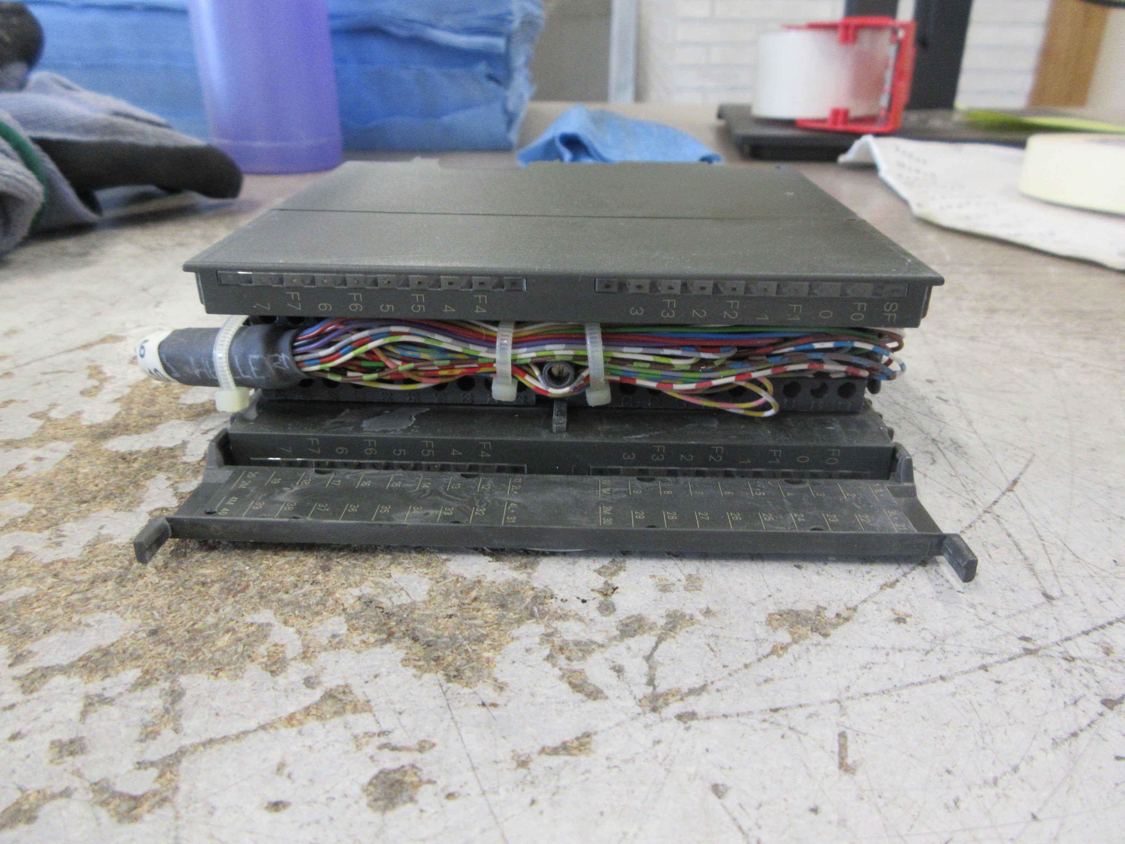 Siemens Simatic S7 digital Output Module 6ES7 322-8BH01-0AB0 E-Stand: 11 Used