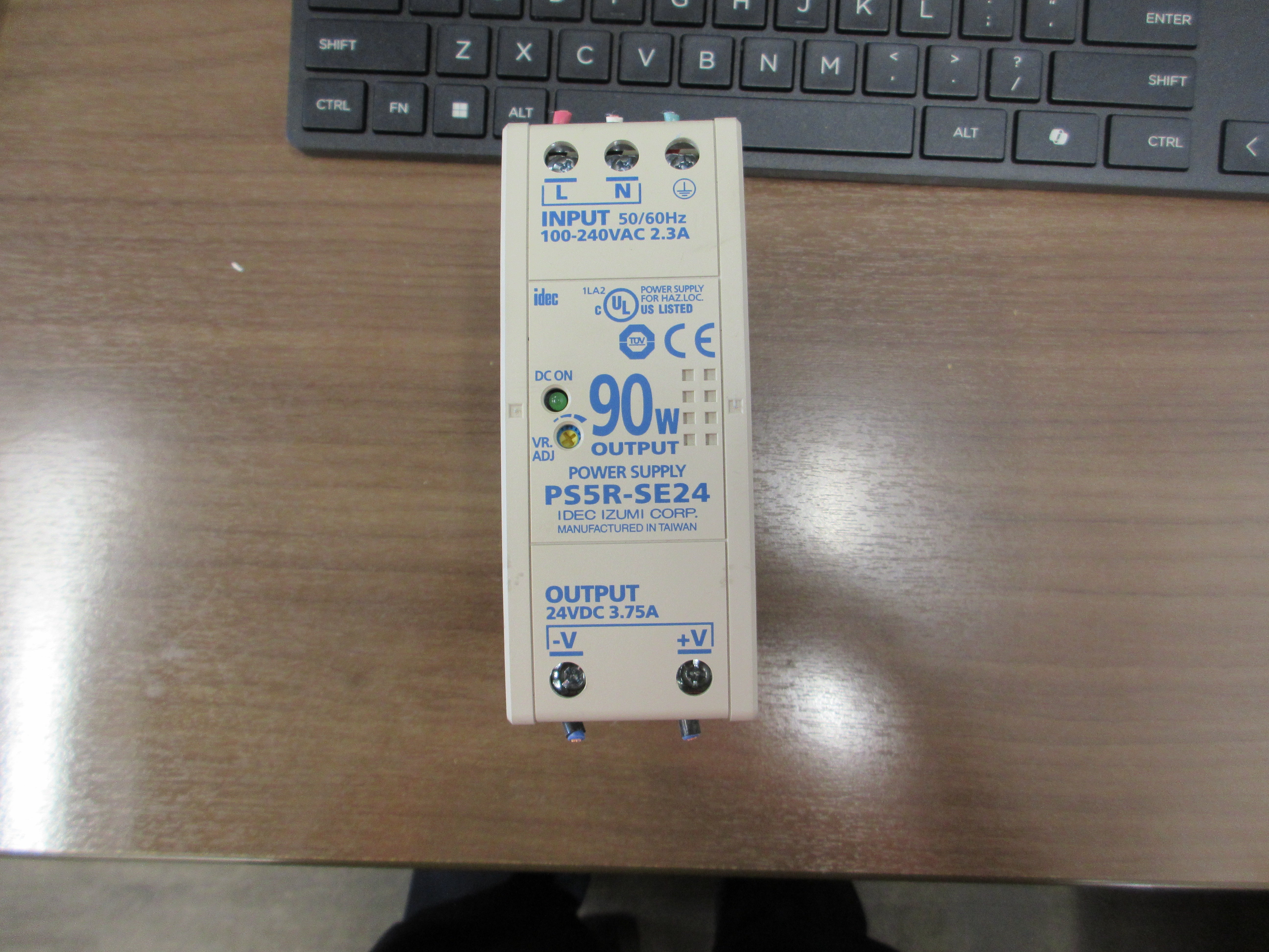 Idec Power Supply PS5R-SE24 90W Input: Output: Used