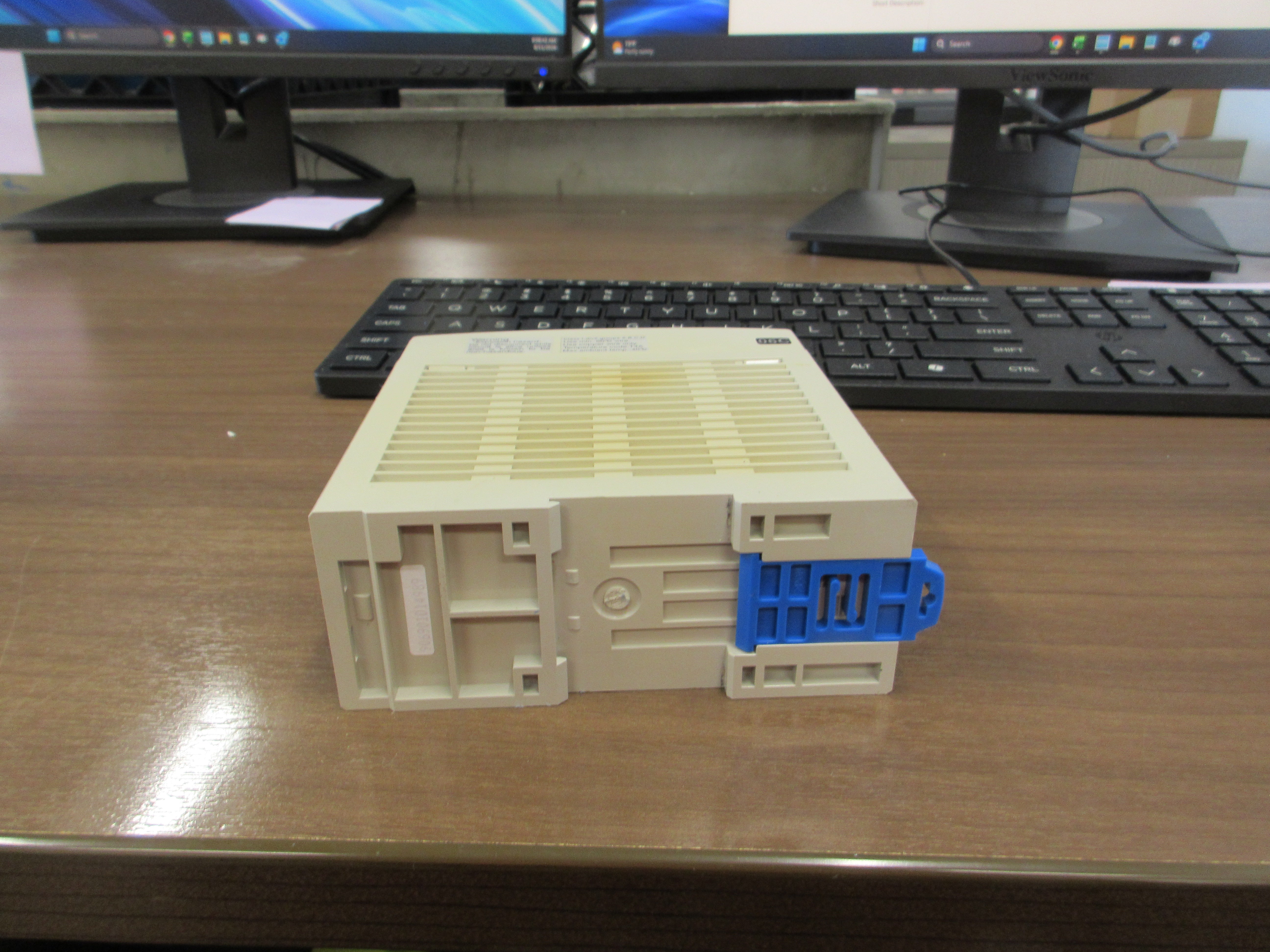Idec Power Supply PS5R-SE24 90W Input: Output: Used