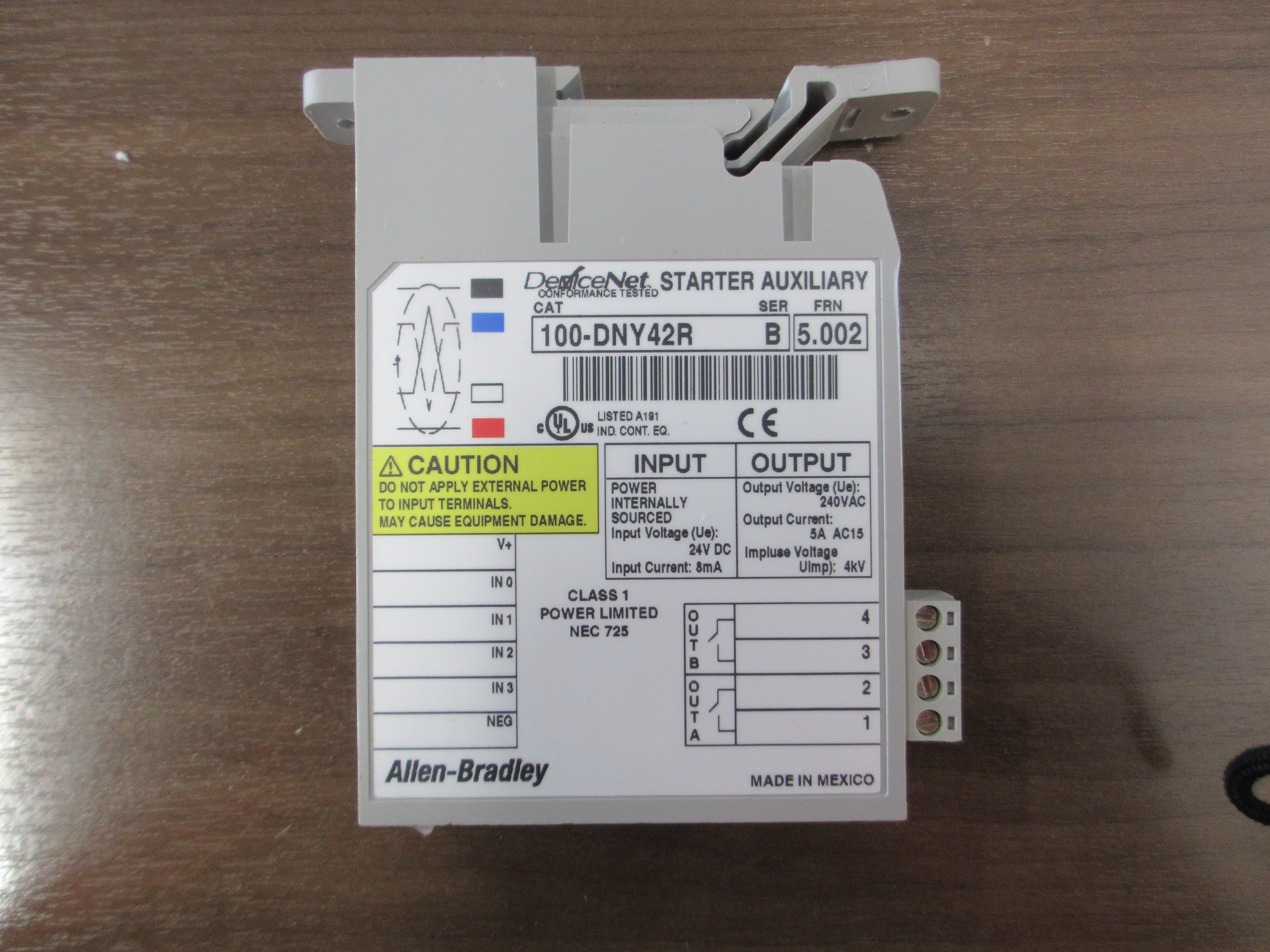 Allen-Bradley DerviceNet Starter Auxlliry 100-DNY42R Ser.B FRN: 5.002 Used