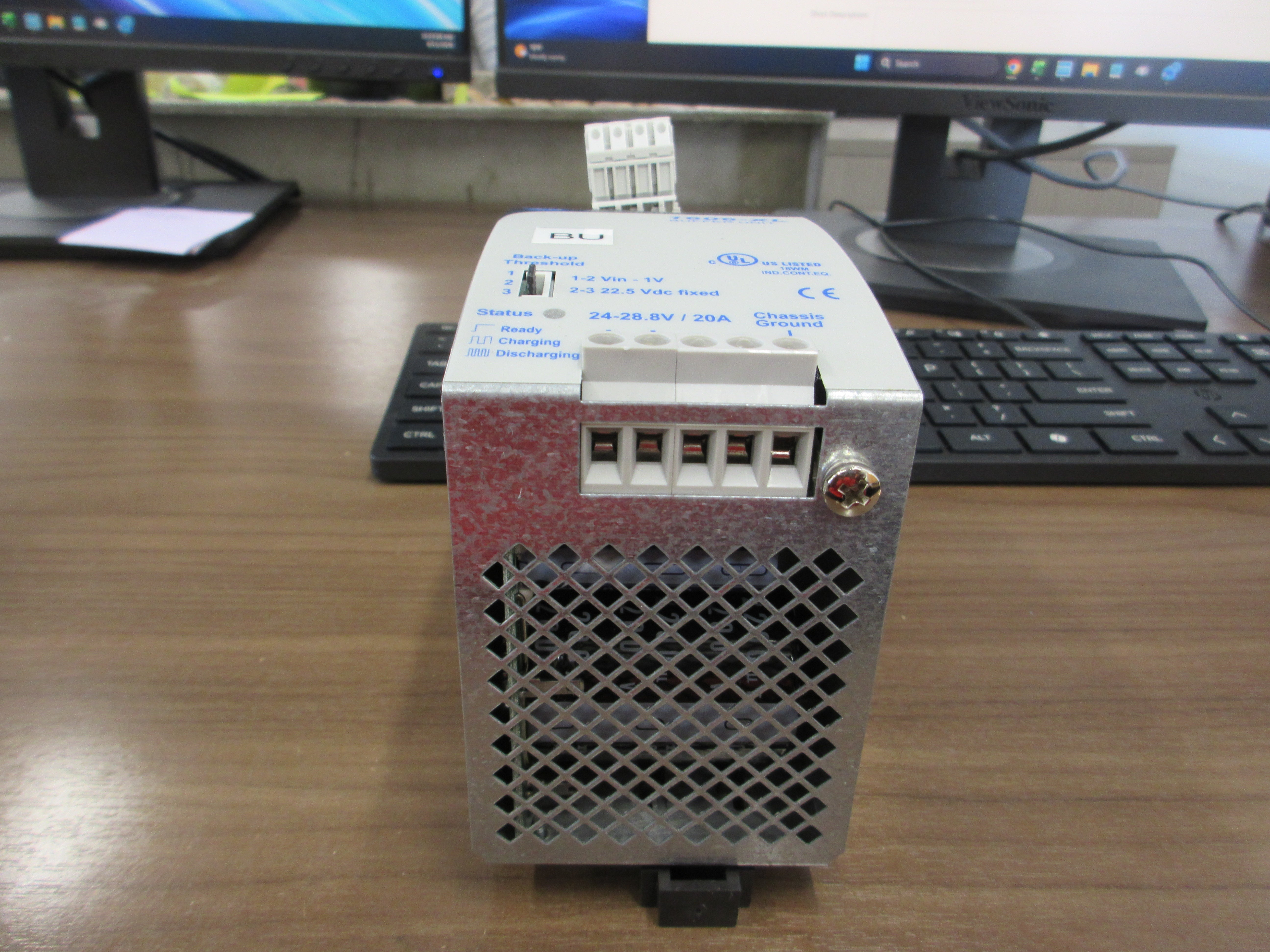 Allen-Bradley DC Buffer VINT 1606-XLBUFFER Ser. A 24-28.8VDC 20A Used