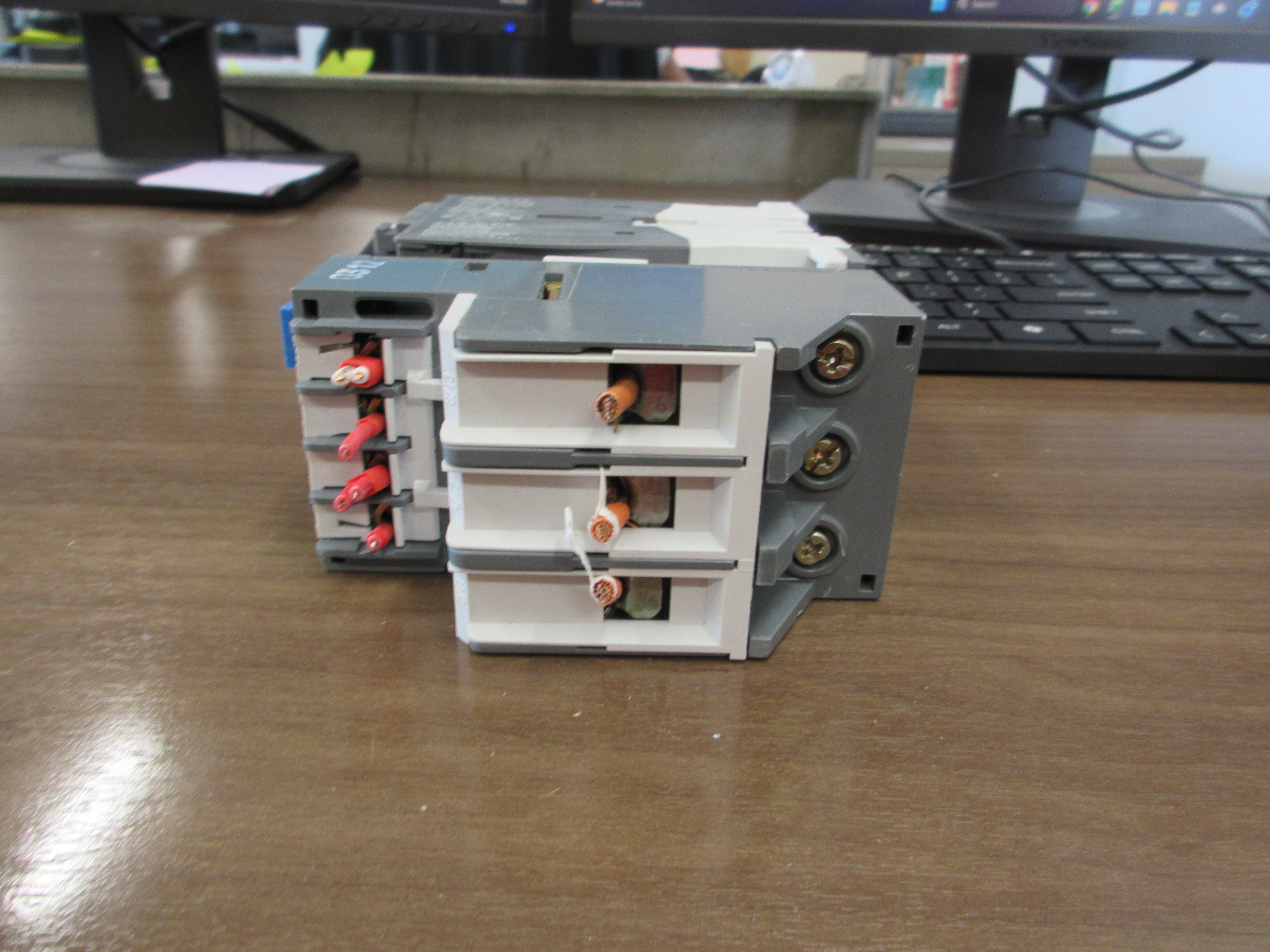 ABB Starter A 30-30-10/TA42 DU 11e-120V Coil Trip: 22-32A Used