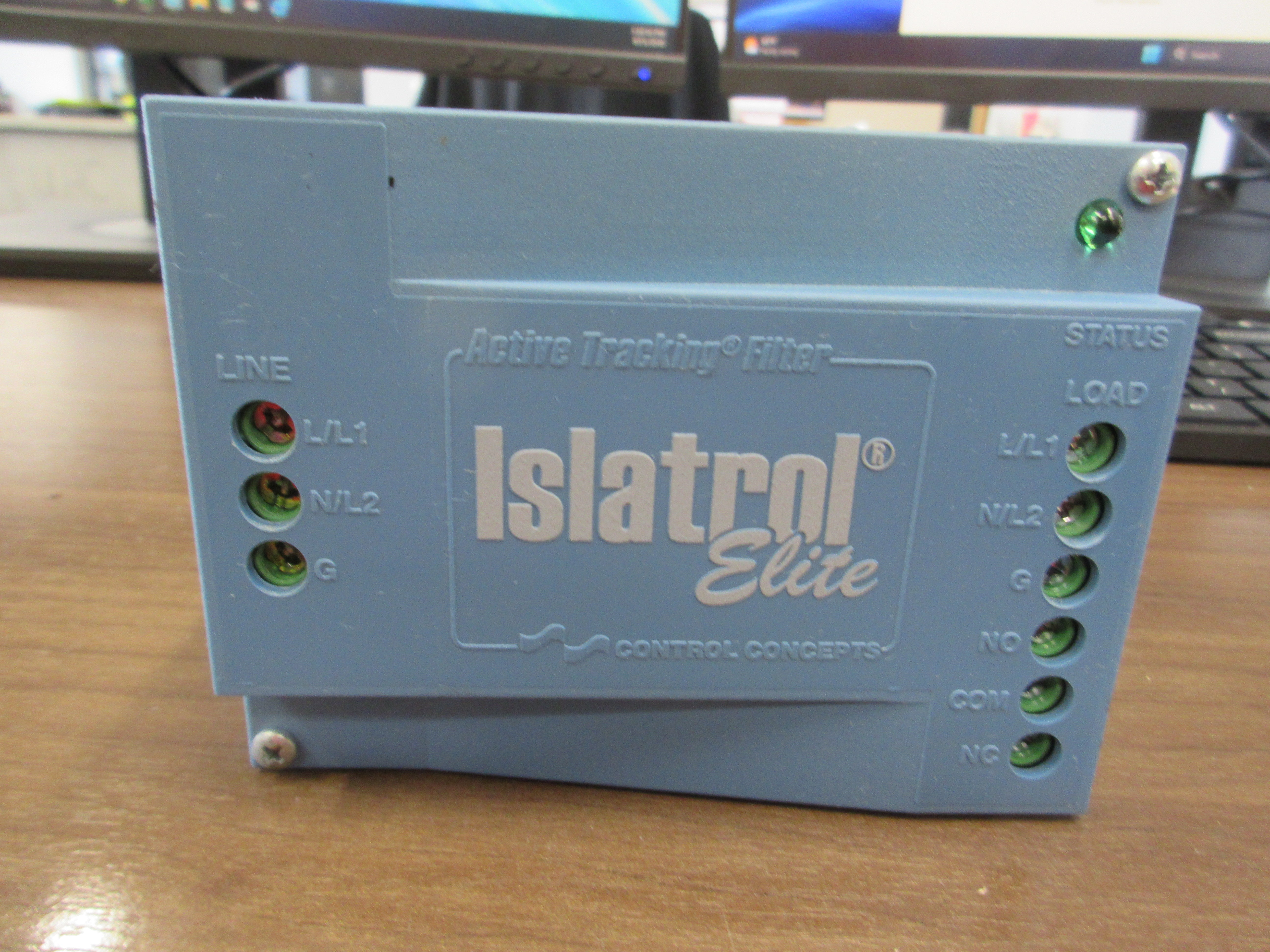 Control Concepts Islatrol Elite Active Tracking Filter IF-110 120V Used