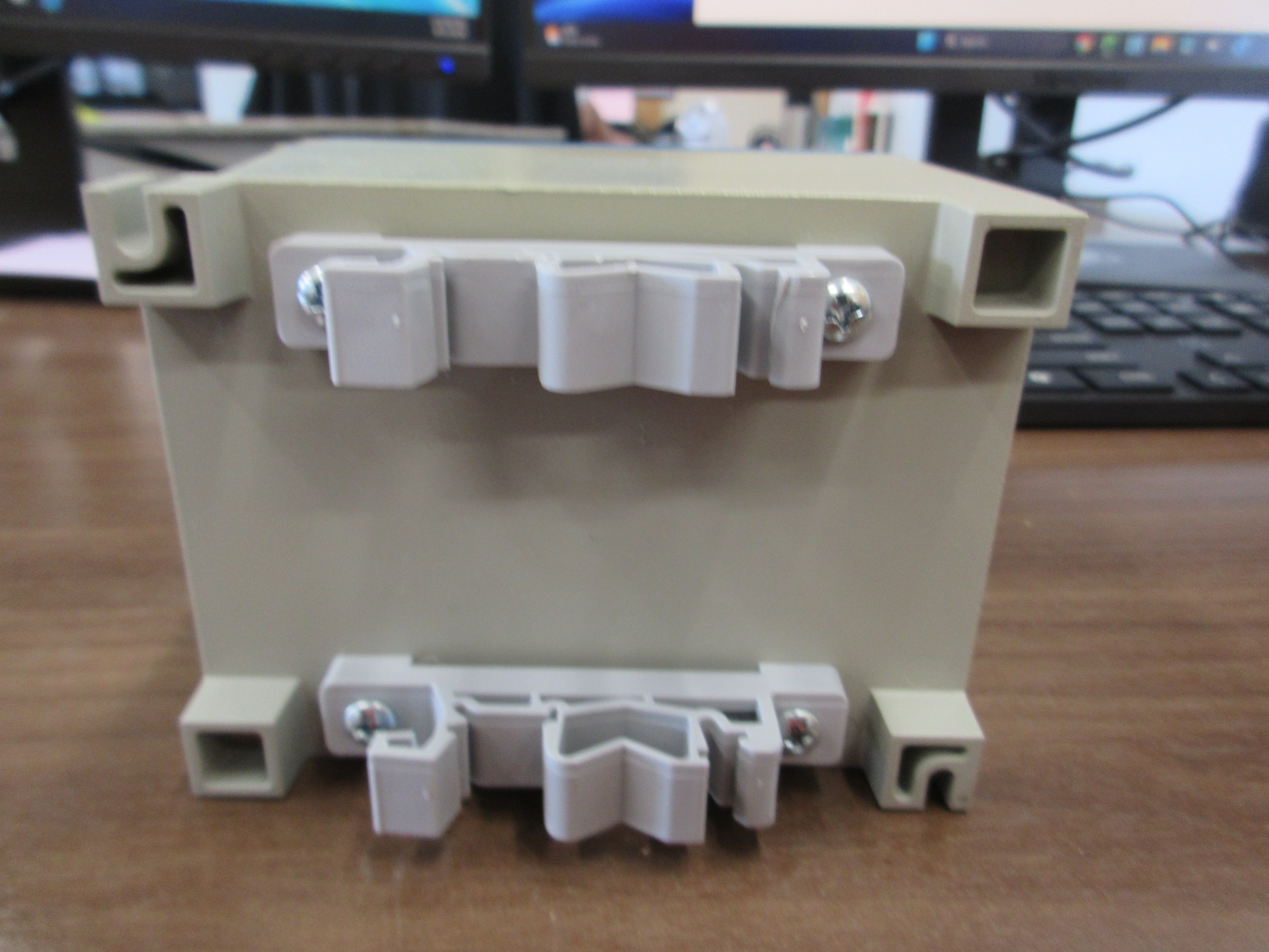 Control Concepts Islatrol Elite Active Tracking Filter IF-110 120V Used