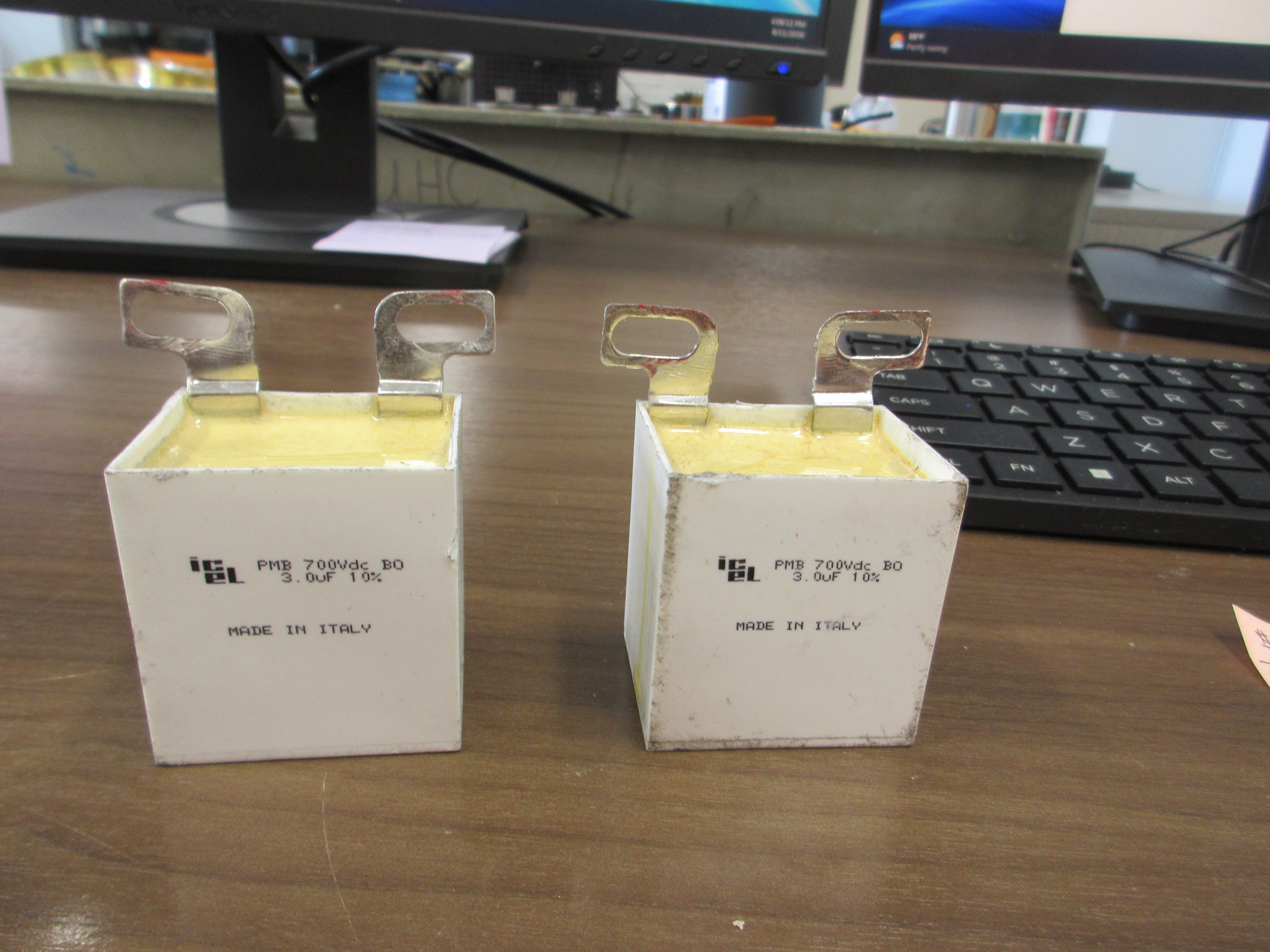 ICEL Capacitor PMB 3.0uF 700 VDC * Lot of 2* Used