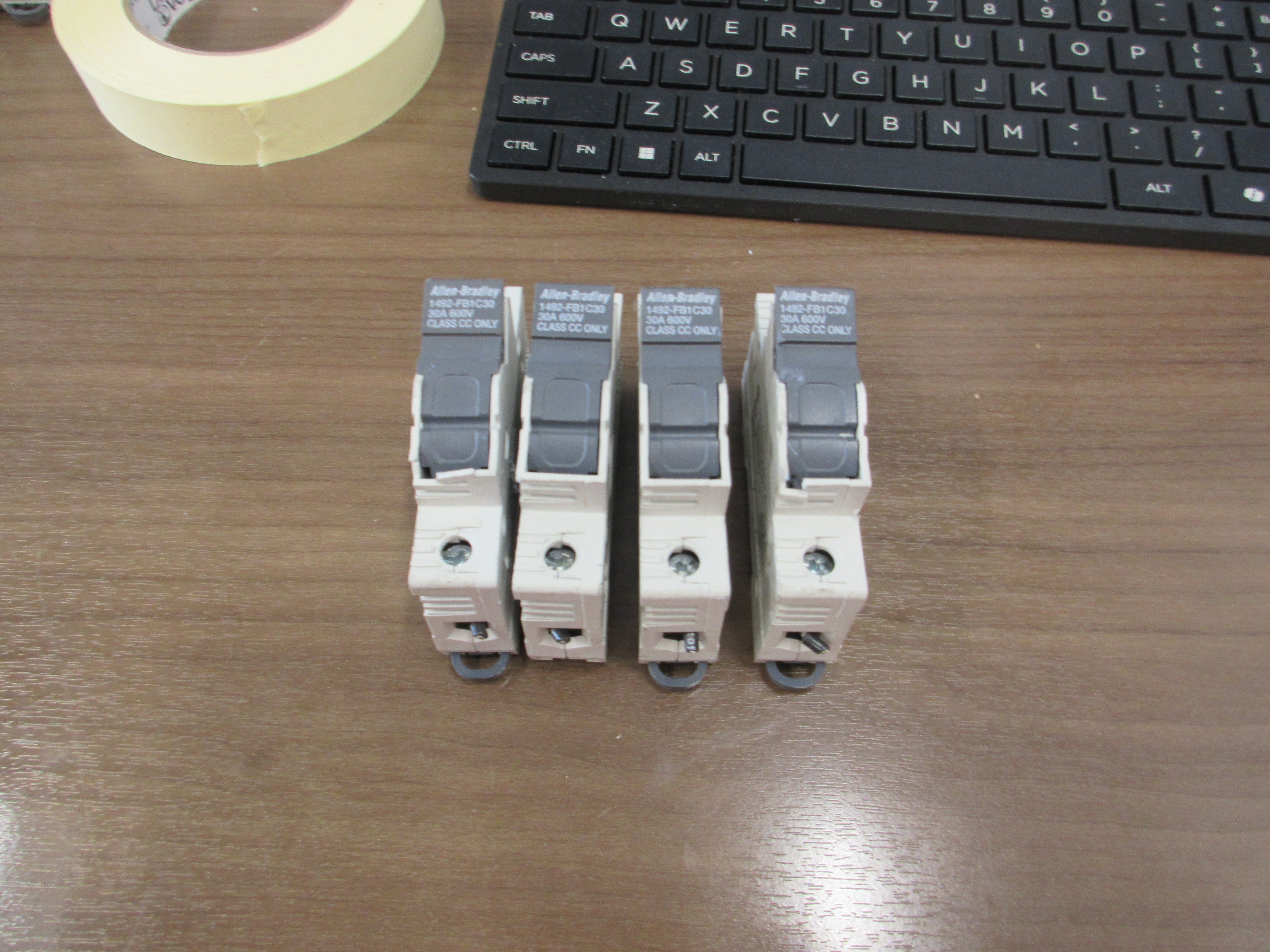 Allen-Bradley Fuse Holder 1492- FB1C30 30A 600V 1P *LOT OF 4* Used