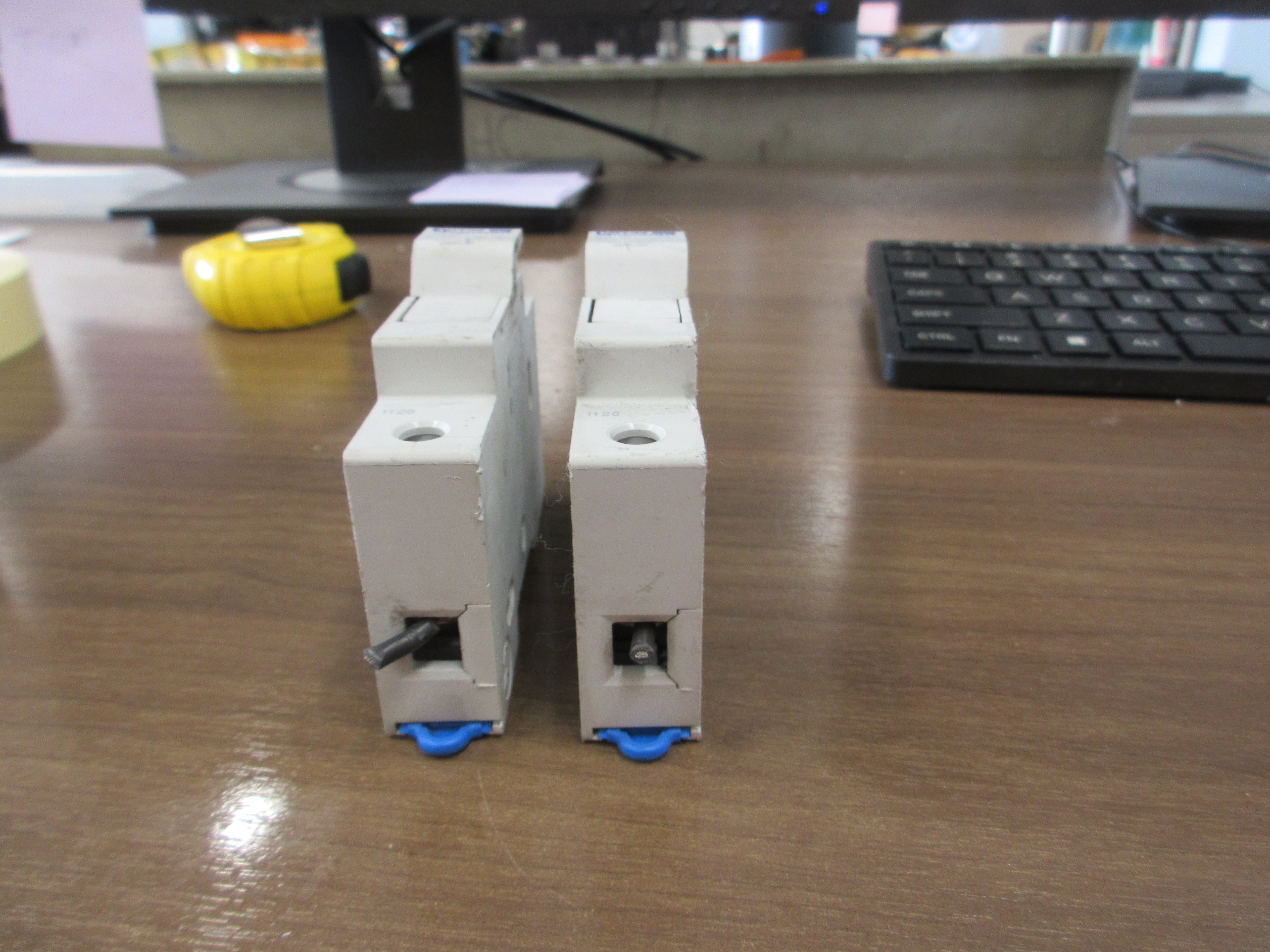 Ferraz Shawmut Fuse Holder US 101 32A @ 690V 30A @ 800V 1P  *Lot of 2* Used