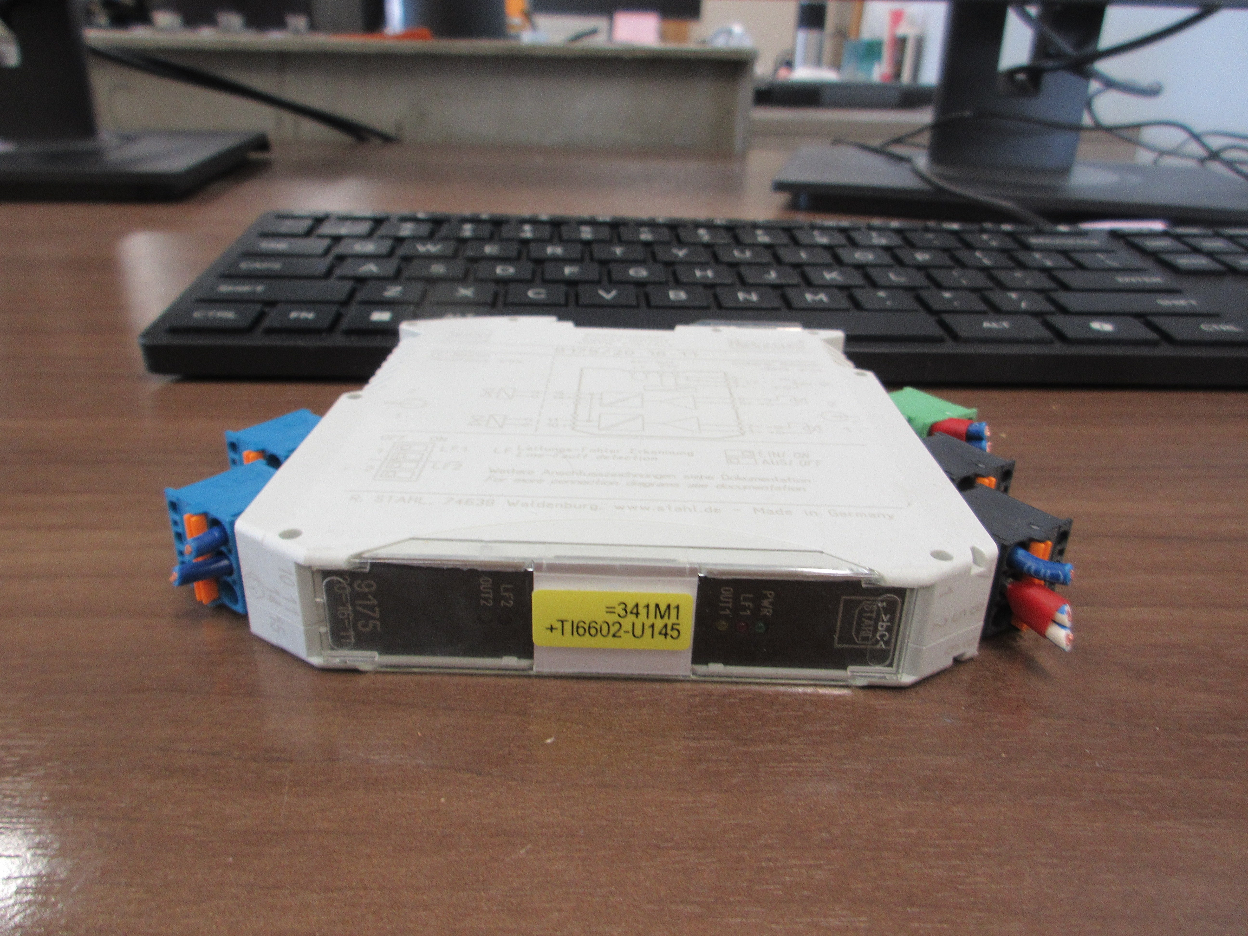 Stahl Binary Output Module 9175/20-16-11 Used
