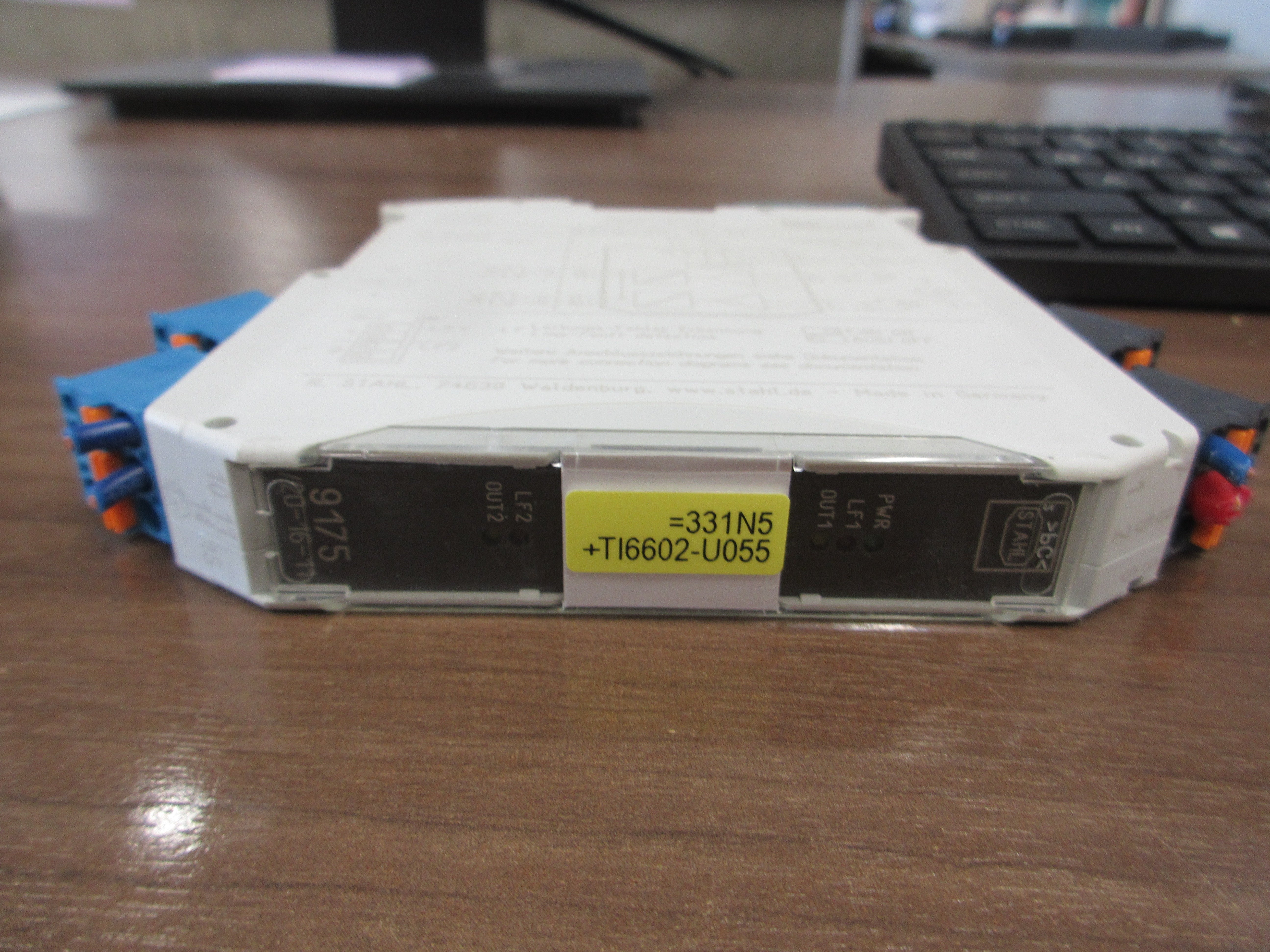 Stahl Binary Output Module 9175/20-16-11 Used