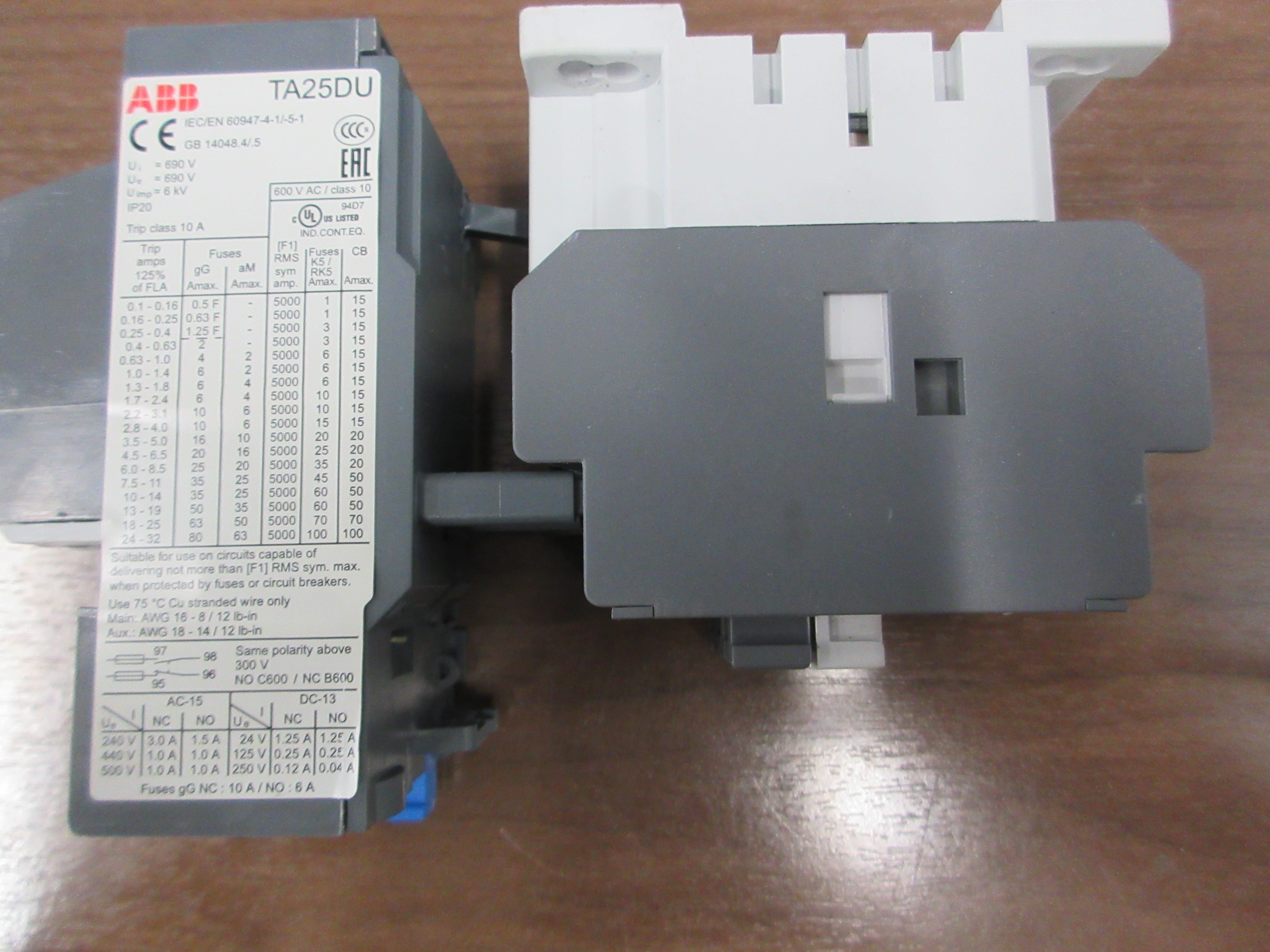 ABB Starter A16-30-10/TA25DU 11-120V Coil Trip: 10-14A 600V Used
