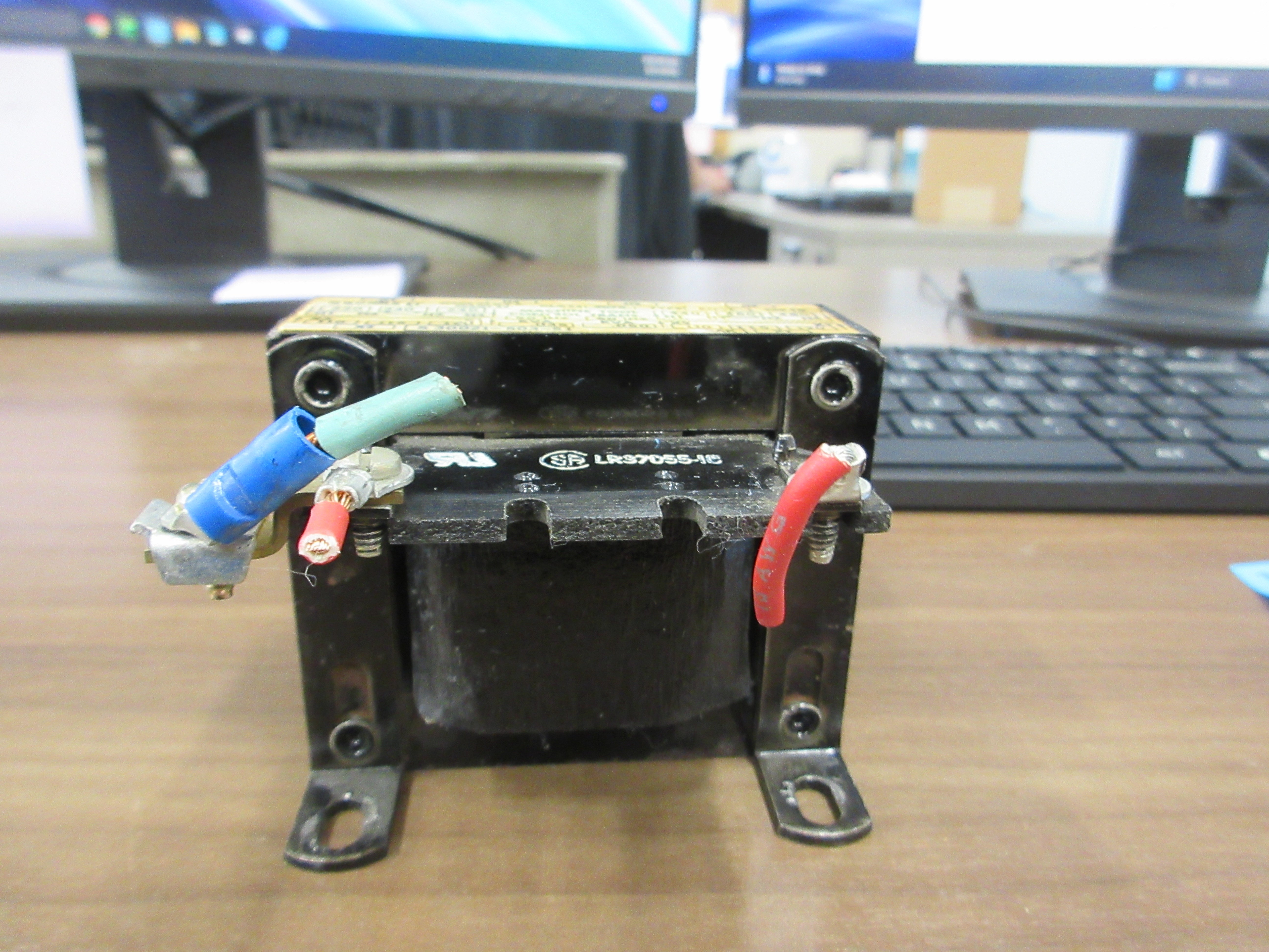 Square D Control Transformer 9070 E0-1 Ser. B Pri: 480V Sec:120V Used