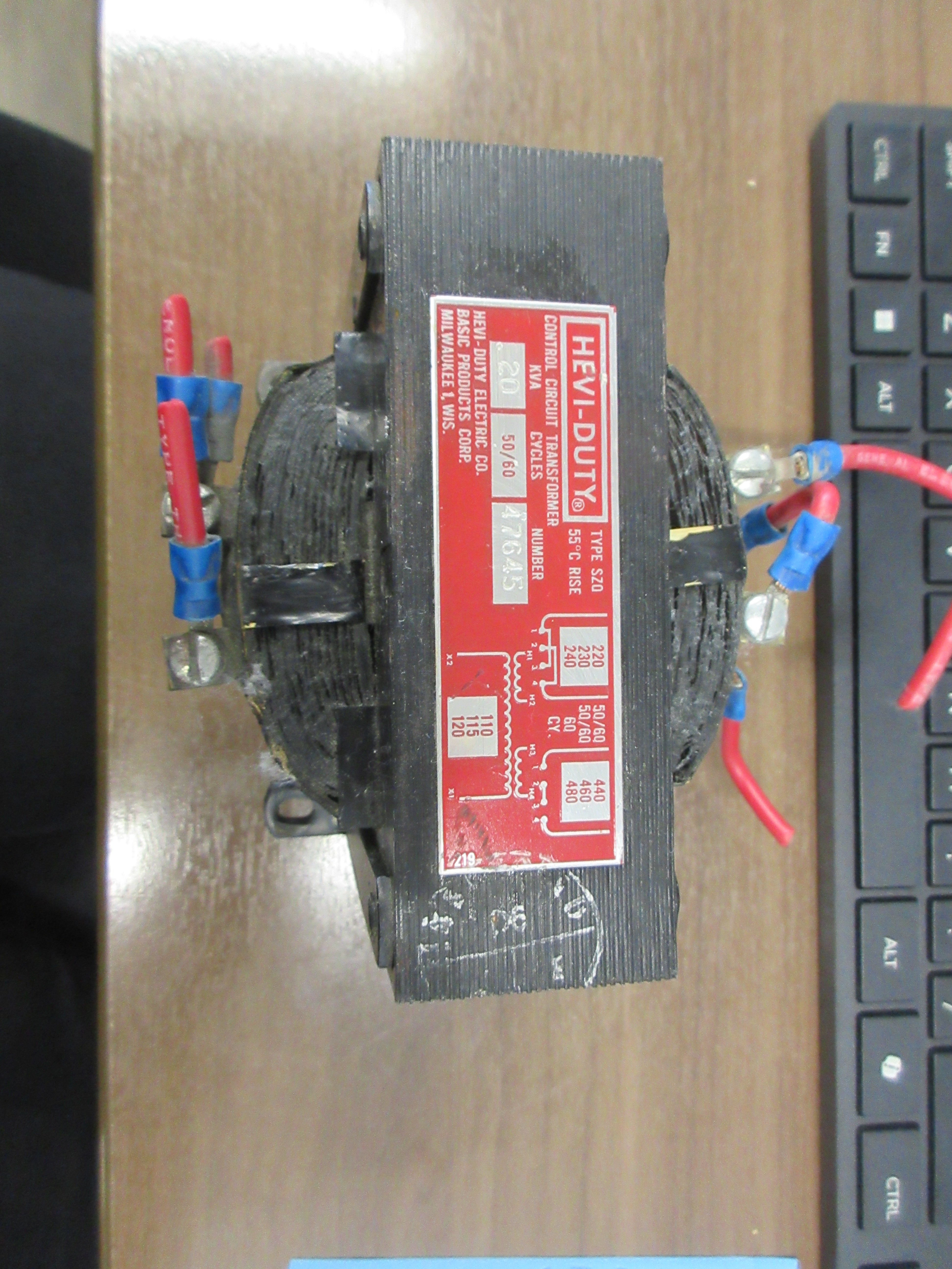 Hevi- Duty Type 520 Control Transformer  47645 0.20 KVA Pri: 240/480V Sec: 120V 50/60Hz Used
