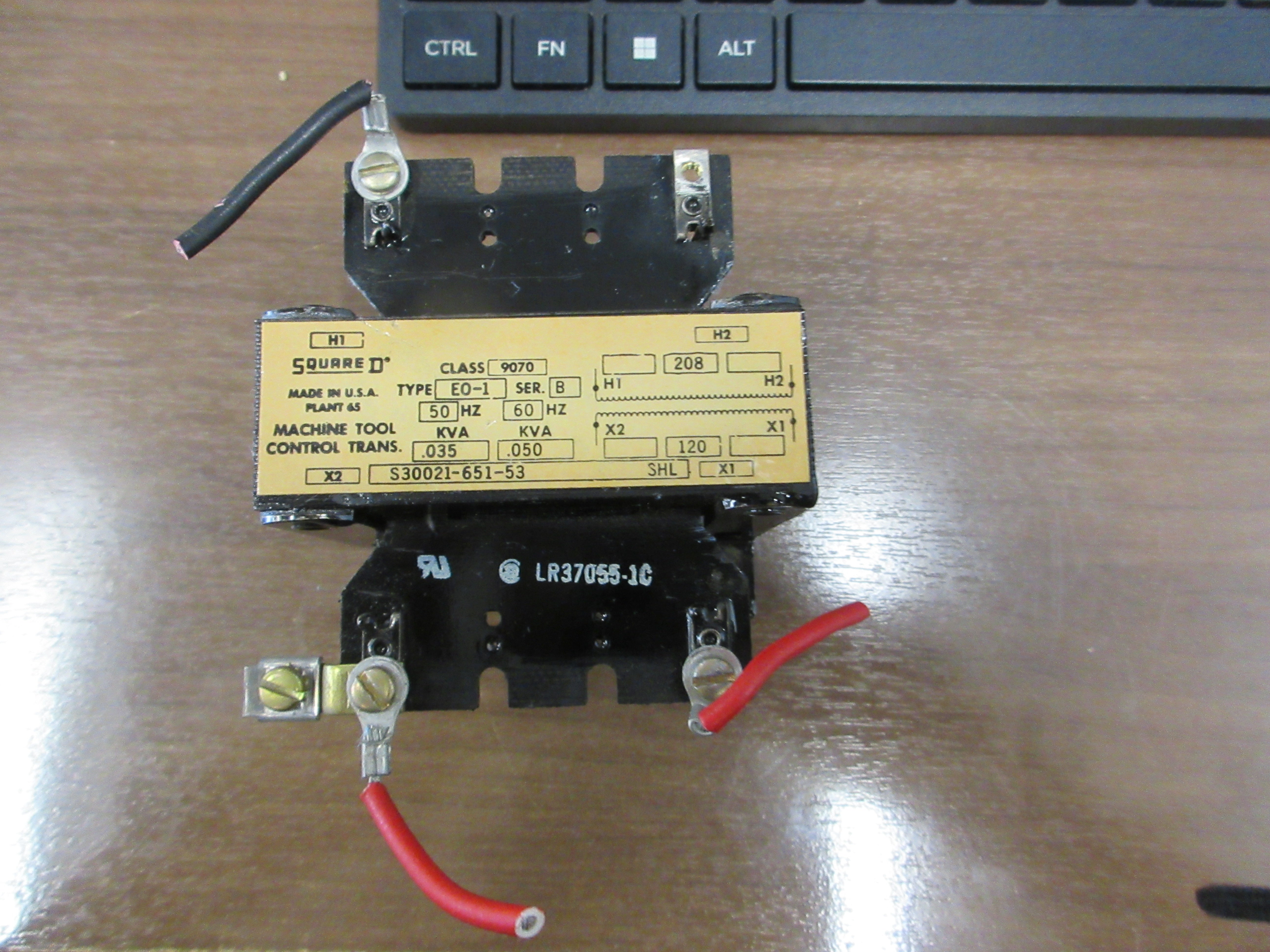 Square D Control Transformer 9070 E0-1 Ser. B 0.050 KVA Pri: 208V Sec: 120v Used