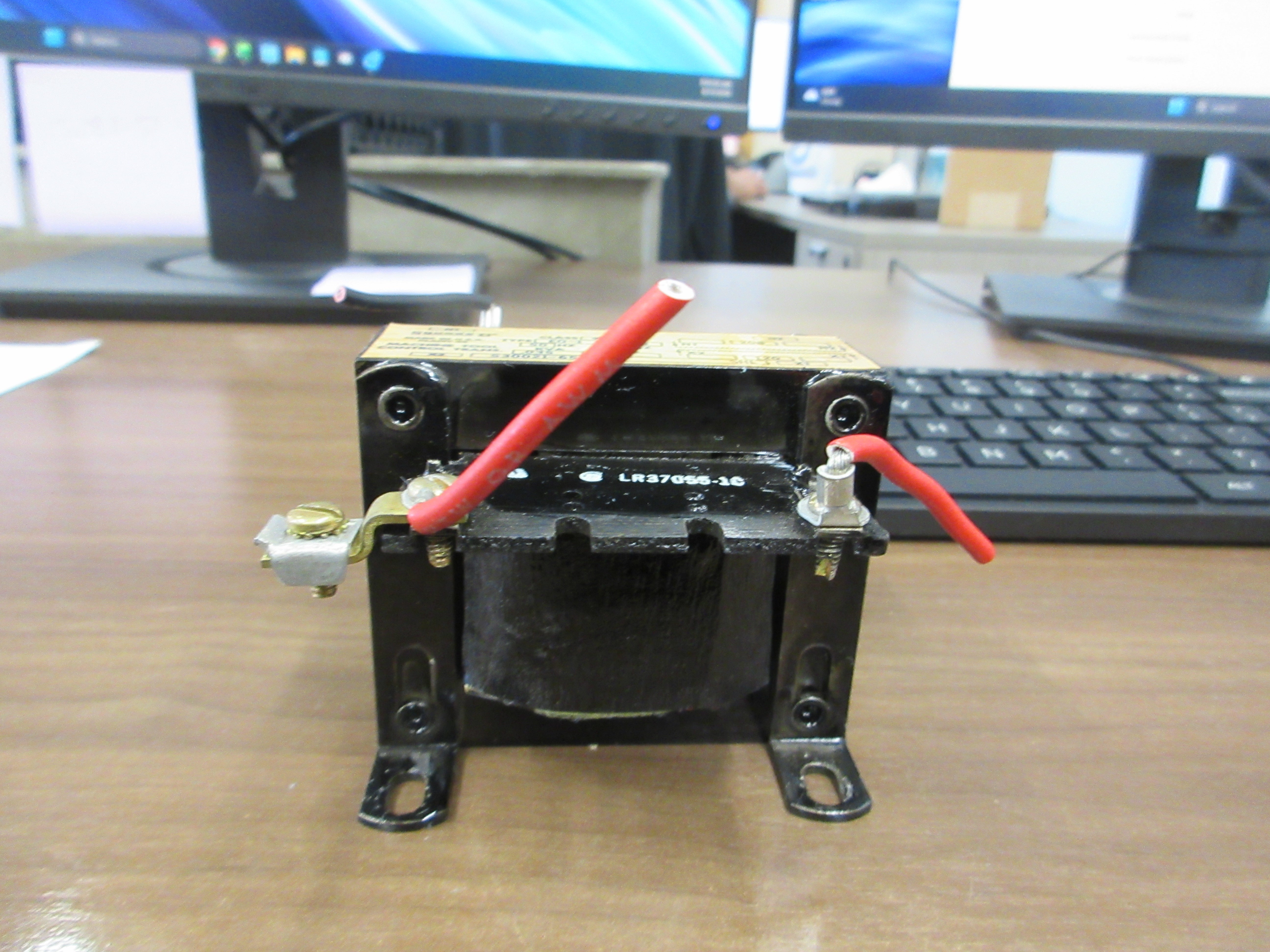 Square D Control Transformer 9070 E0-1 Ser. B 0.050 KVA Pri: 208V Sec: 120v Used