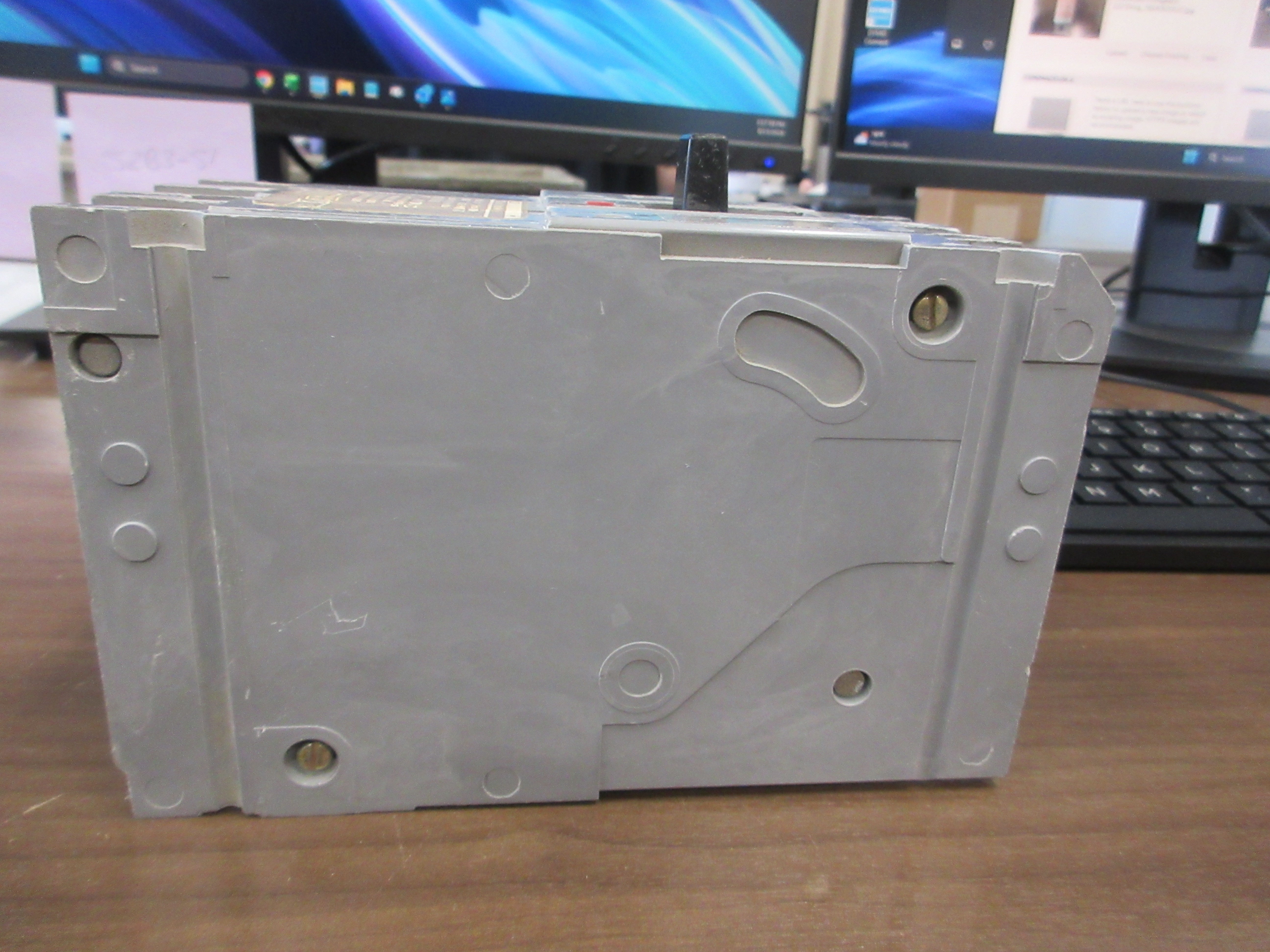 Gould ITE Circuit Breaker E43B050 50A 480V 3P (3) Lugs Used