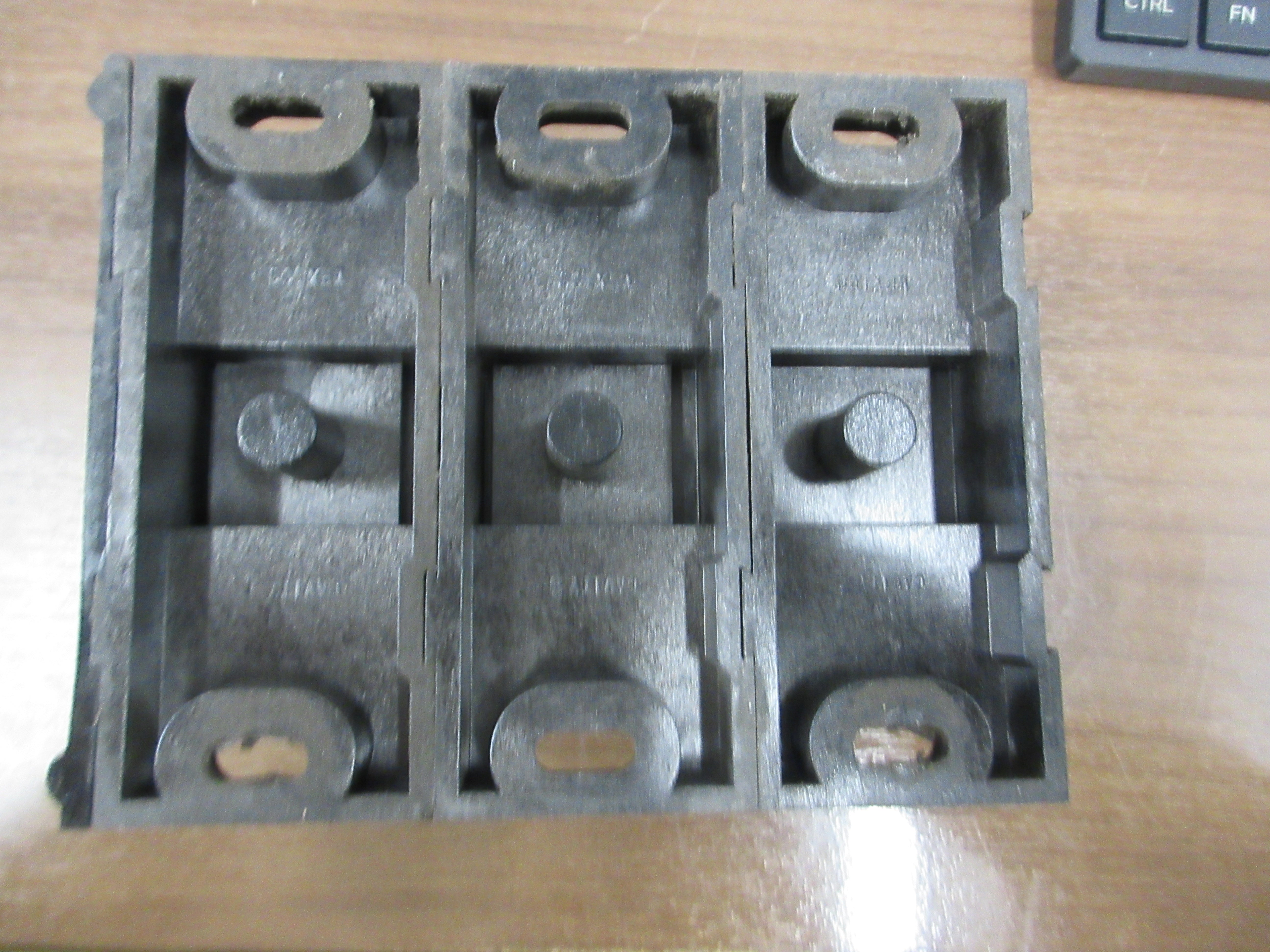 Ferraz Shawmut Power Distirbution Block 66263 600V 3P Used