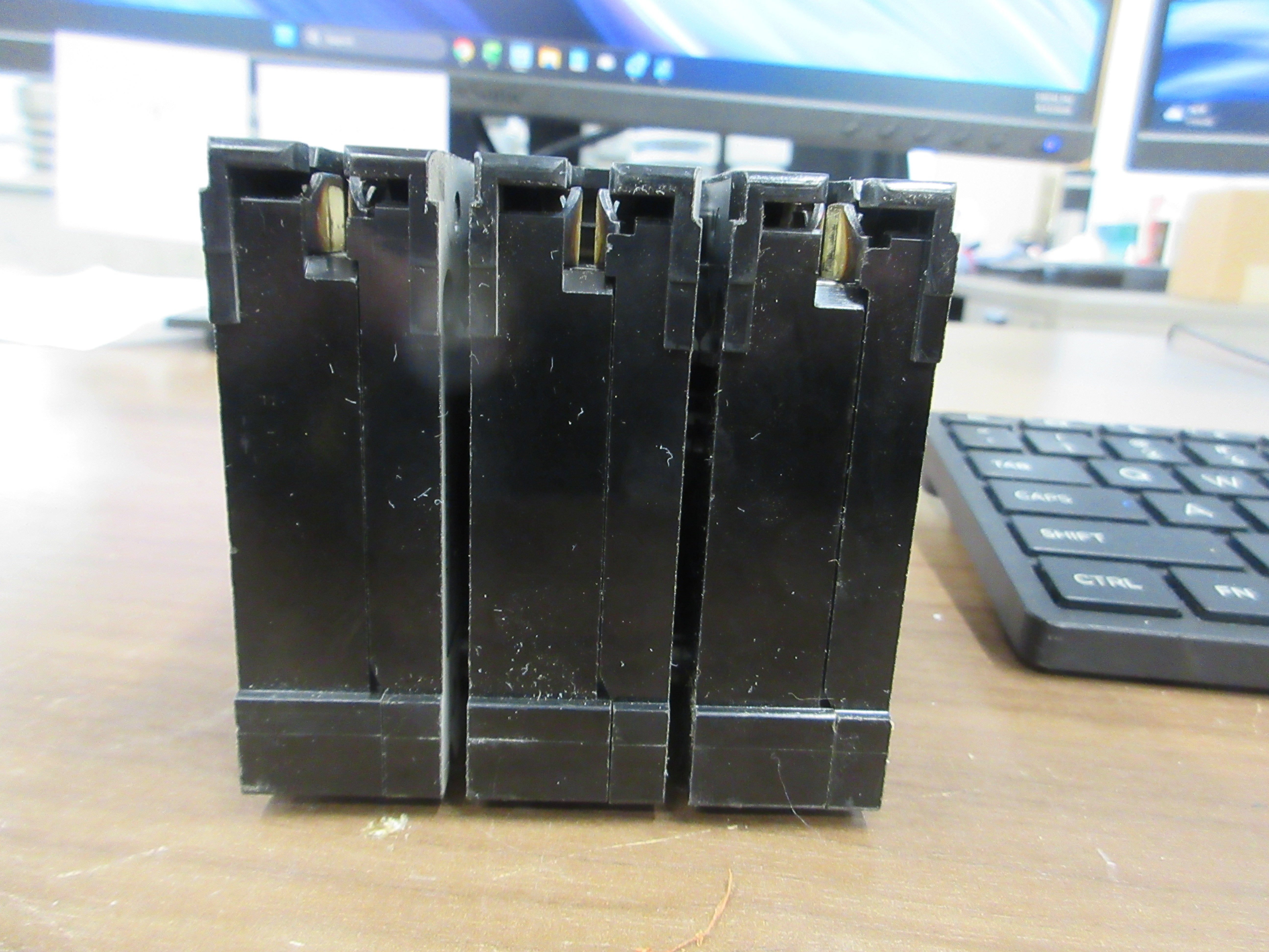 Gould ITE Type QP Clip -On Circuit Breaker Q350 50 A 240 V 3P Used
