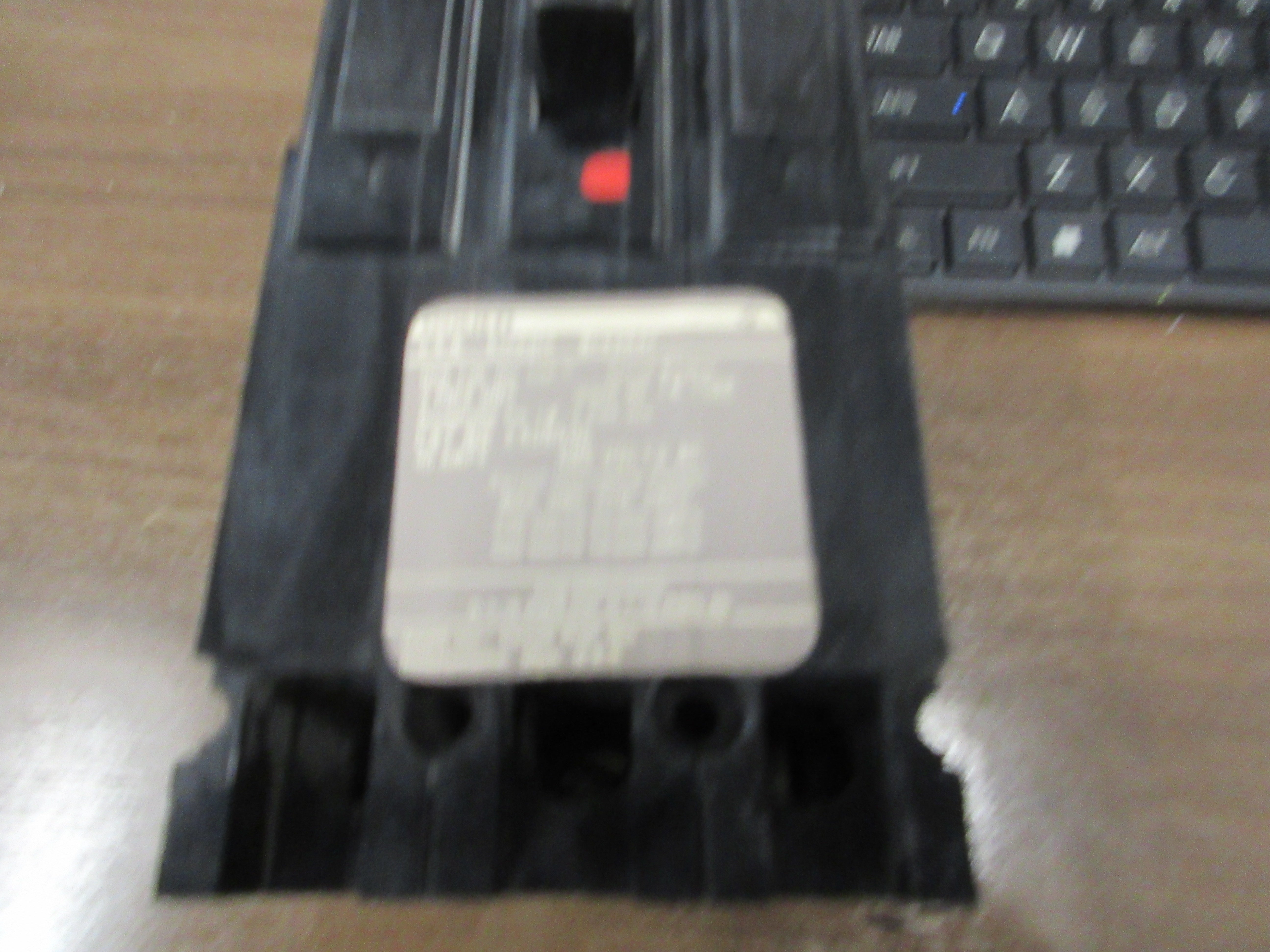 Gould ITE Circuit Breaker E43B040 40A 480V 3 P (1) Lug Used