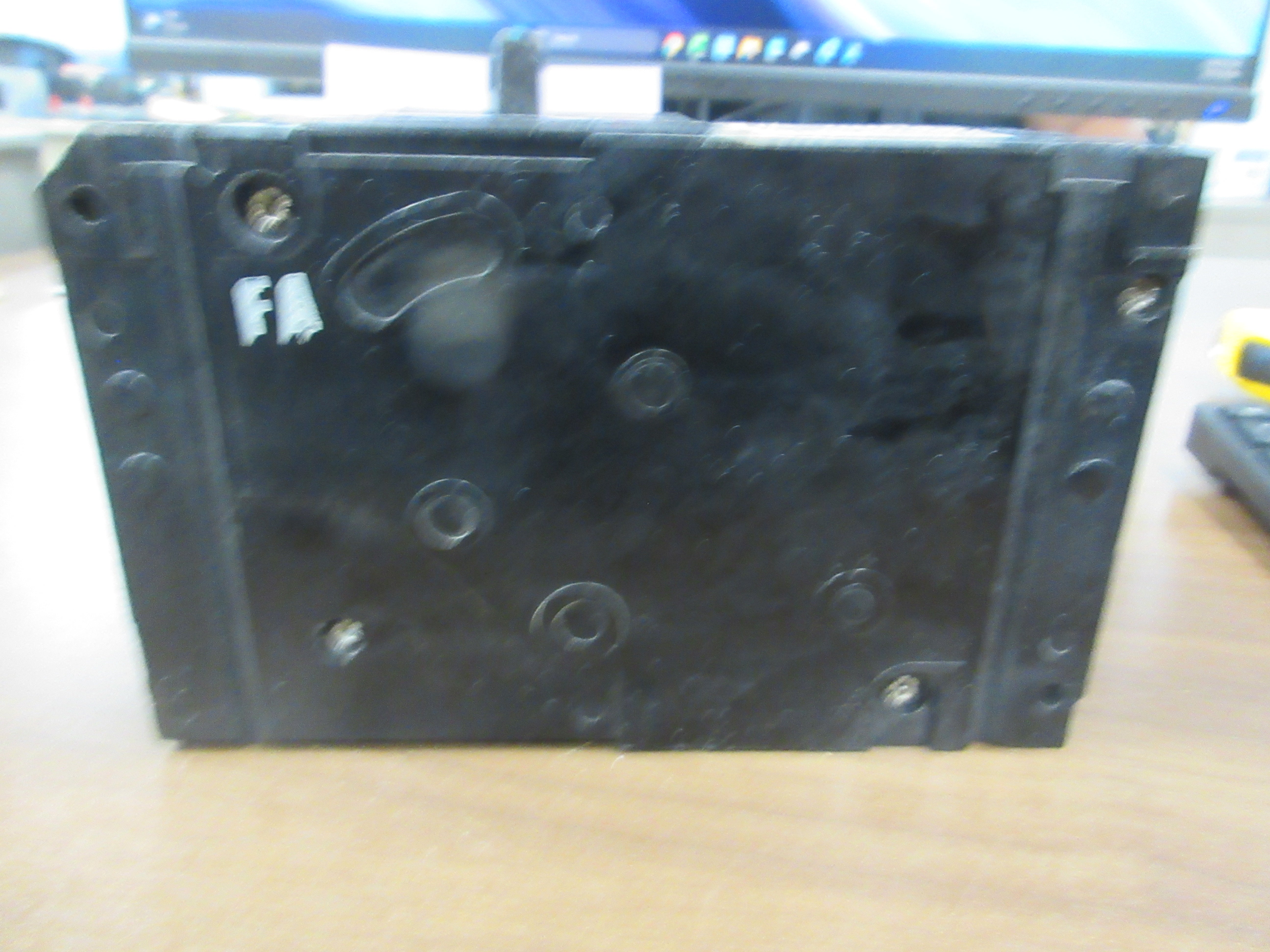 Gould ITE Circuit Breaker E43B040 40A 480V 3 P (1) Lug Used
