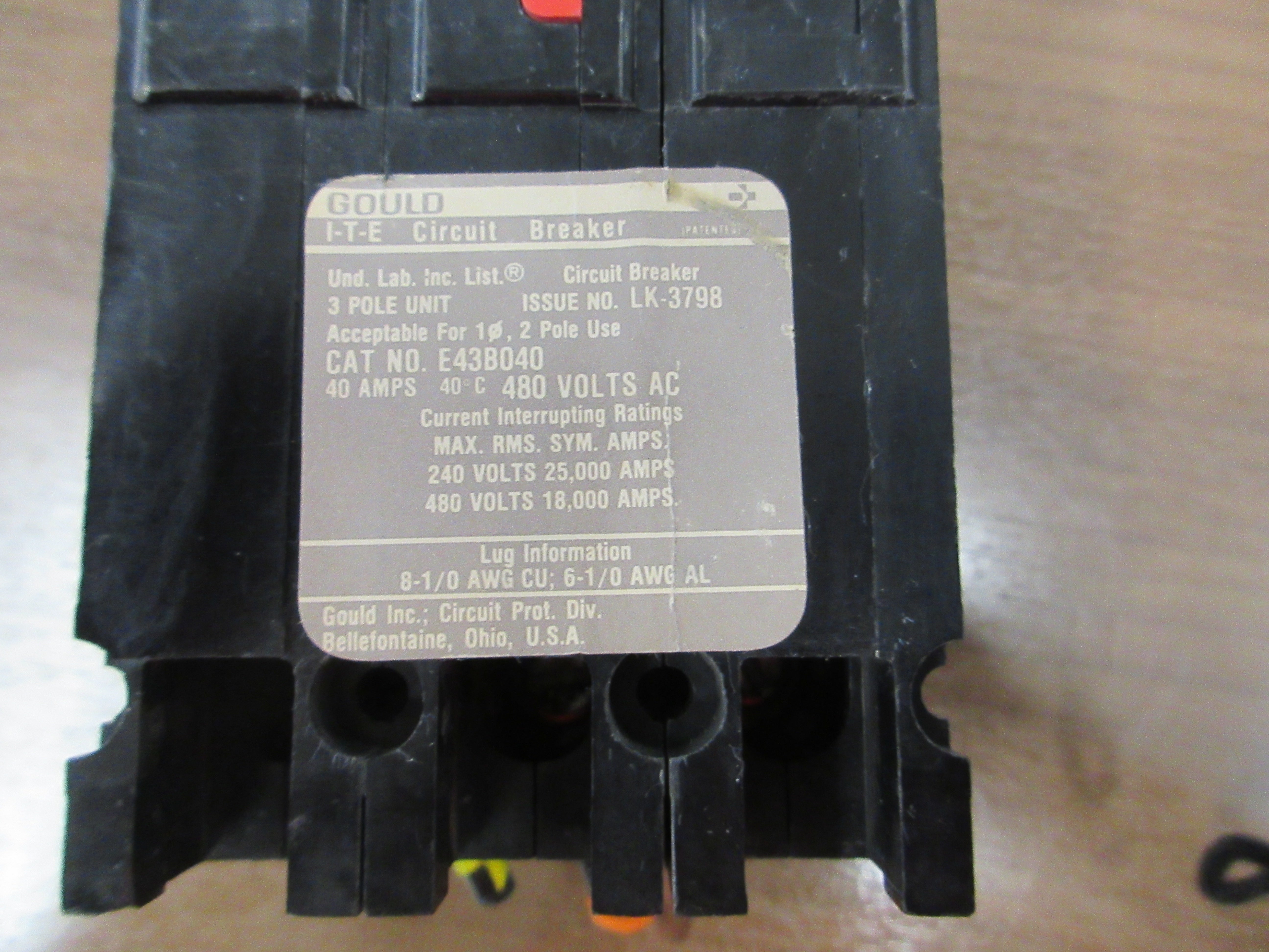 Gould ITE Circuit Breaker E43B040 40 A 480 V 3 P (3) Lugs Used