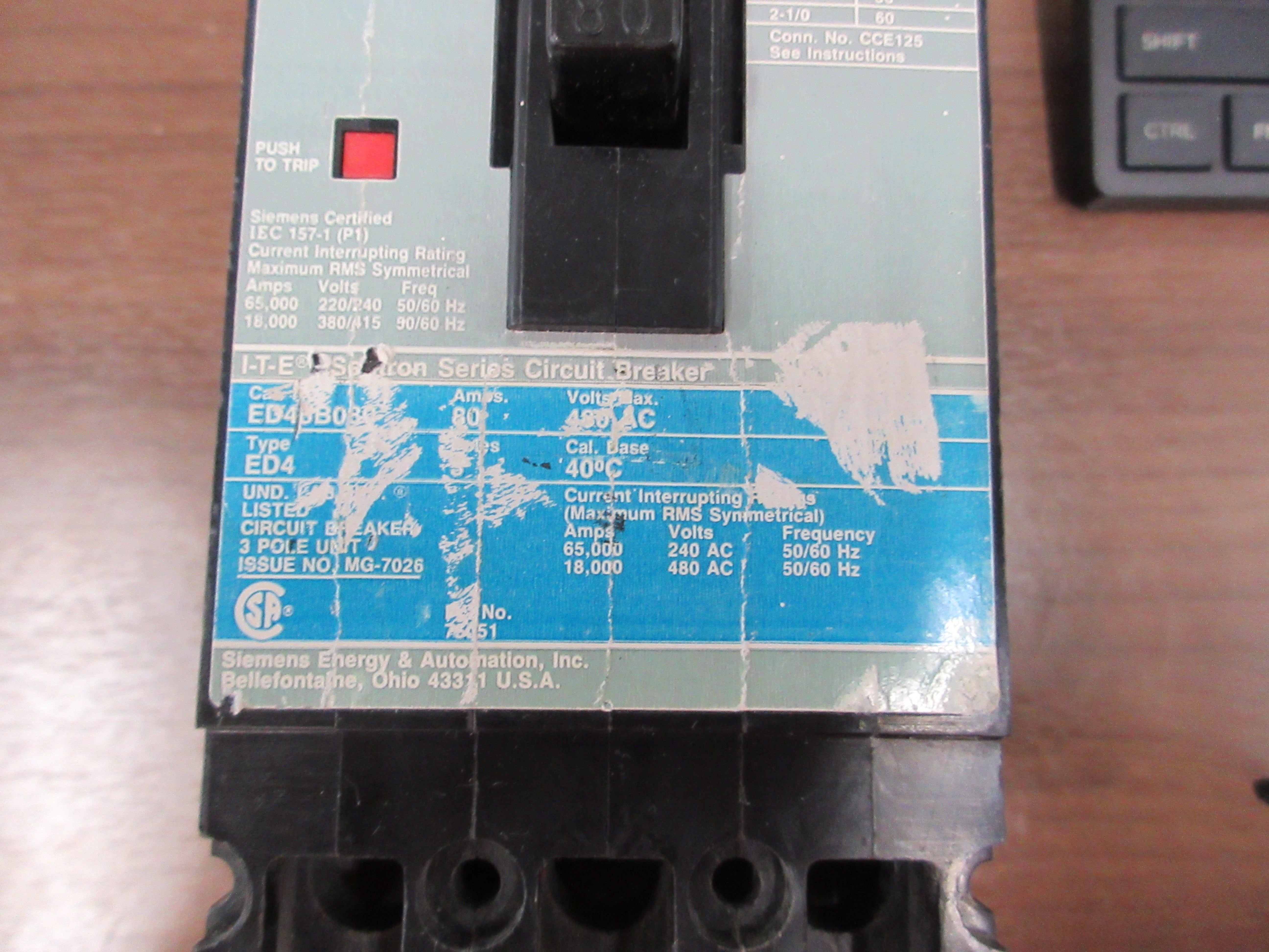 Siemens ITE Sentron Circuit Breaker ED43B080 80 A 480 V 3 P (2) Lugs Used