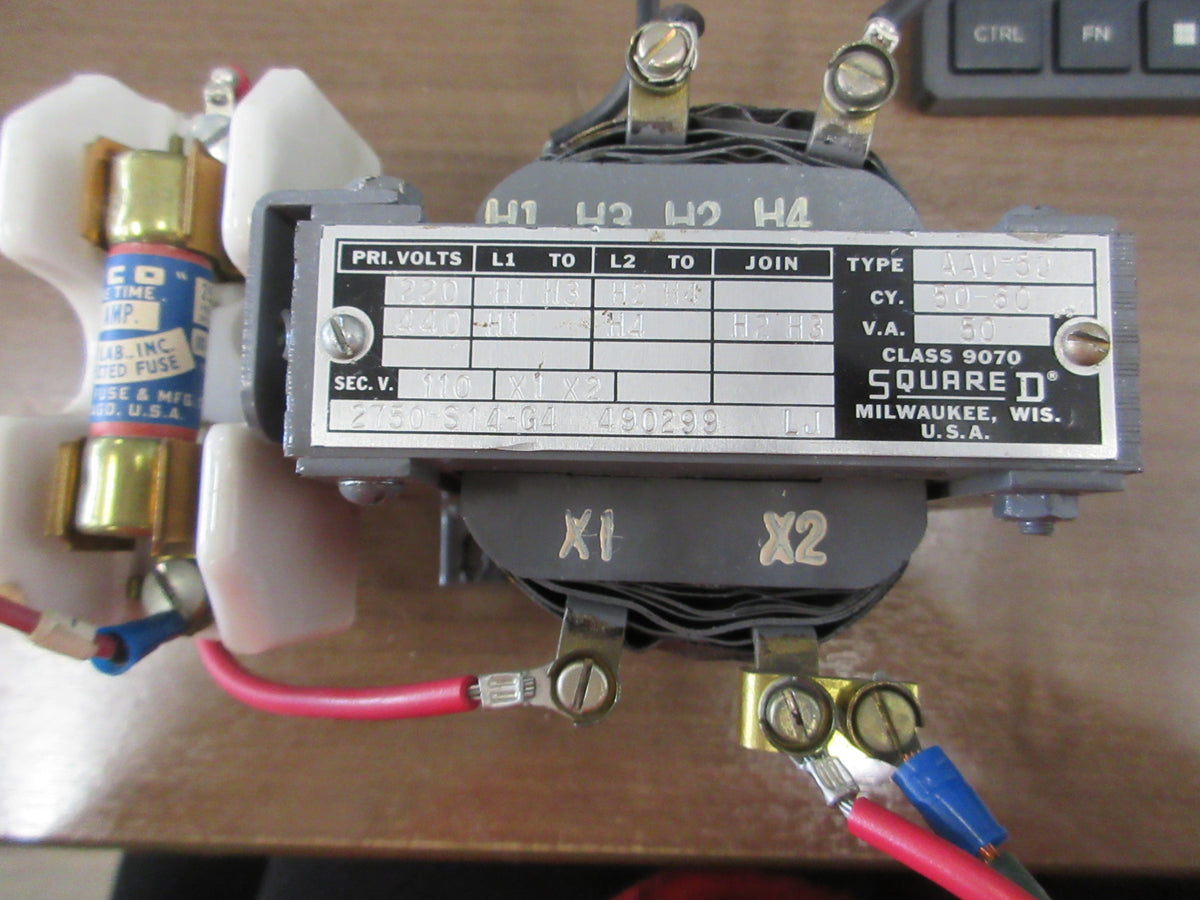 Square D Transformer 9070 AA0-50 50V.A Pri: 220/44V Sec: 110V 50-60Hz Used