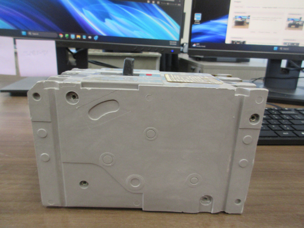 Gould ITE Circuit Breaker E43B100 100A 480V 3P (3) Lugs Used