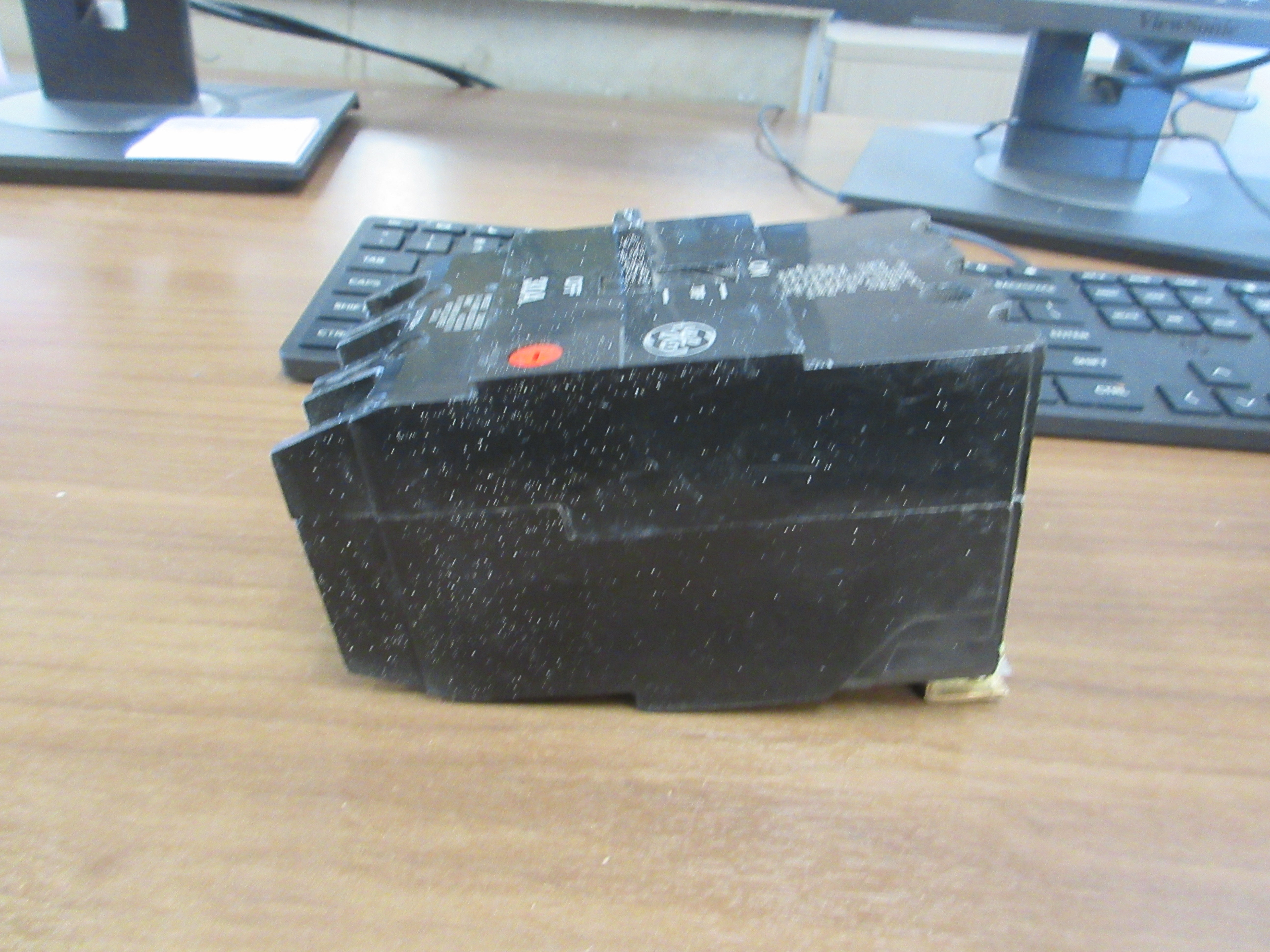 GE Bolt-On Circuit Breaker TEY 330 Ser. M02 30 A 480/227V 3 P Used