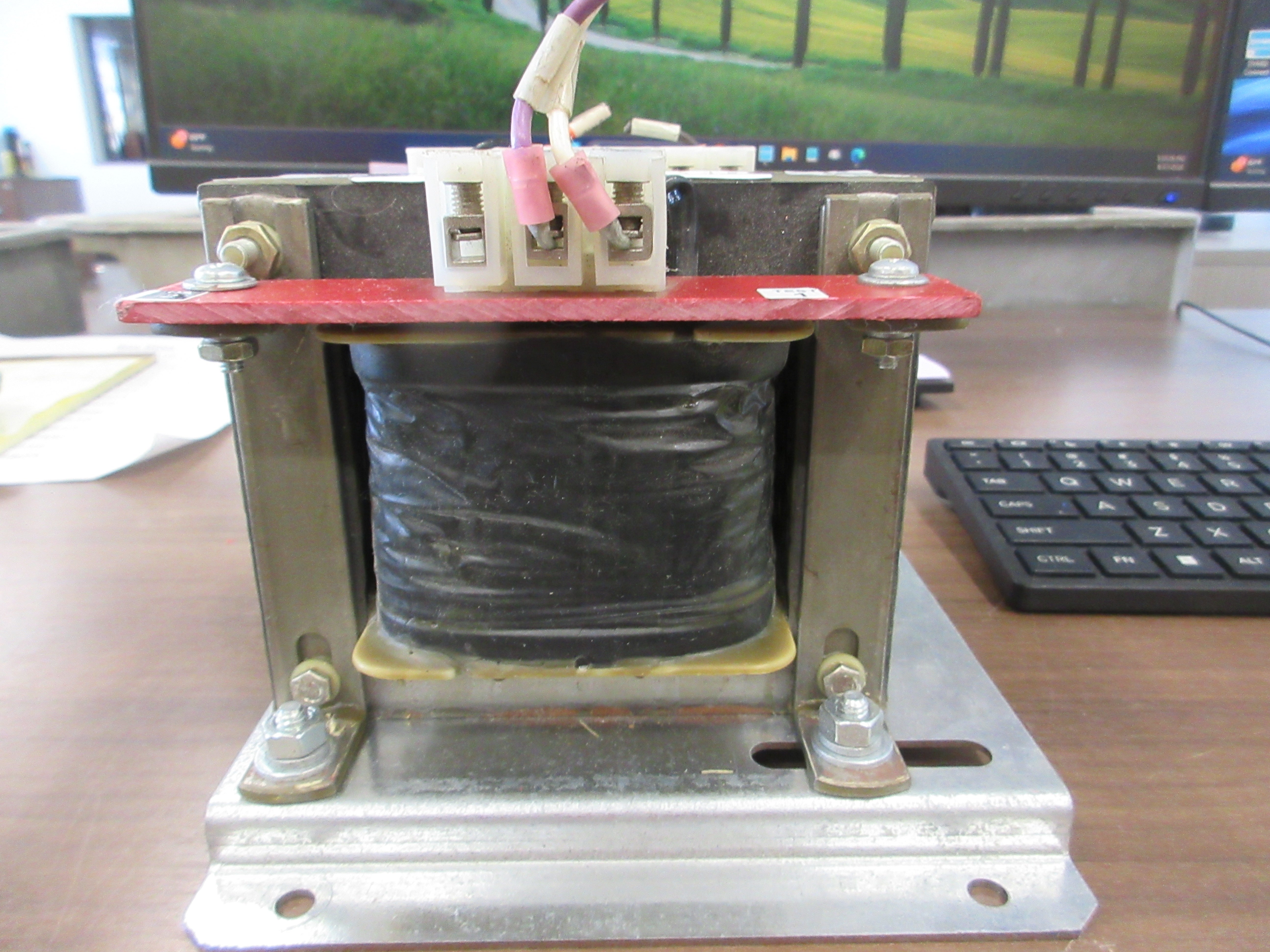Nova Magnetics Control Transformer 0163-01-0003 250VA Sec: 190/230V Used