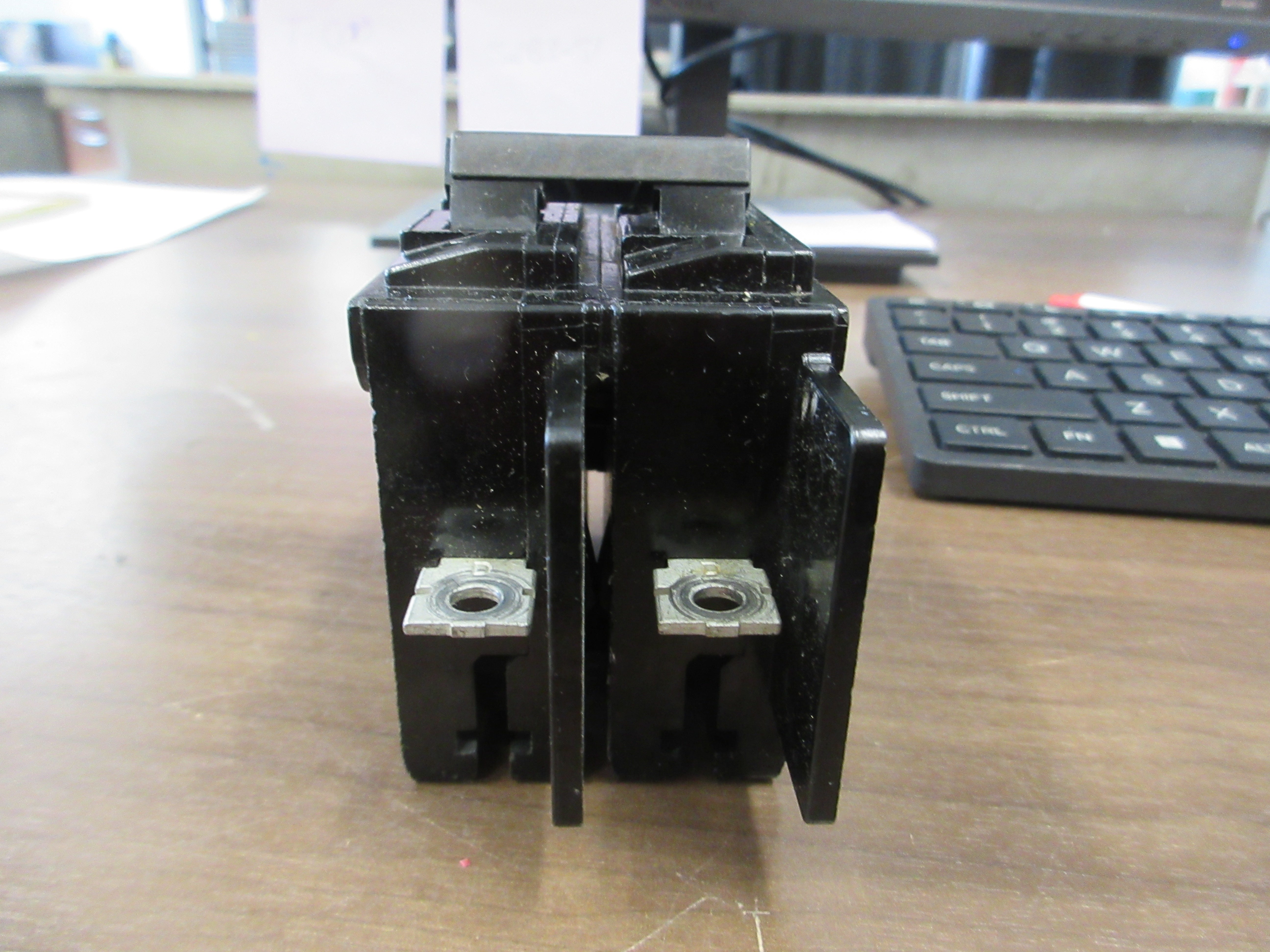 Siemens ITE Bolt-On Circuit Breaker  BQ2B020 20A 120/240V 2P *Lot of 2* Used
