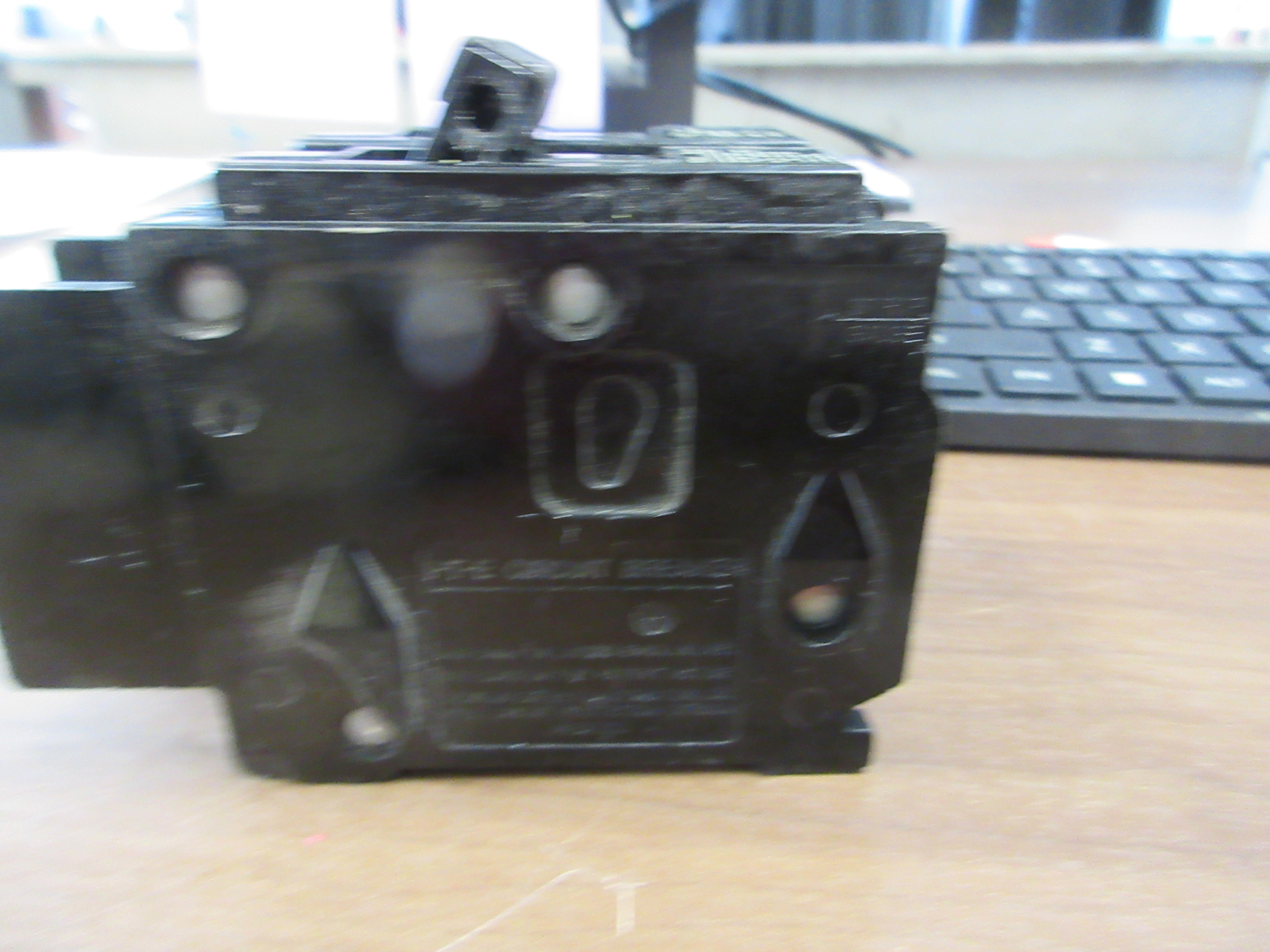 Siemens ITE Bolt-On Circuit Breaker  BQ2B020 20A 120/240V 2P *Lot of 2* Used